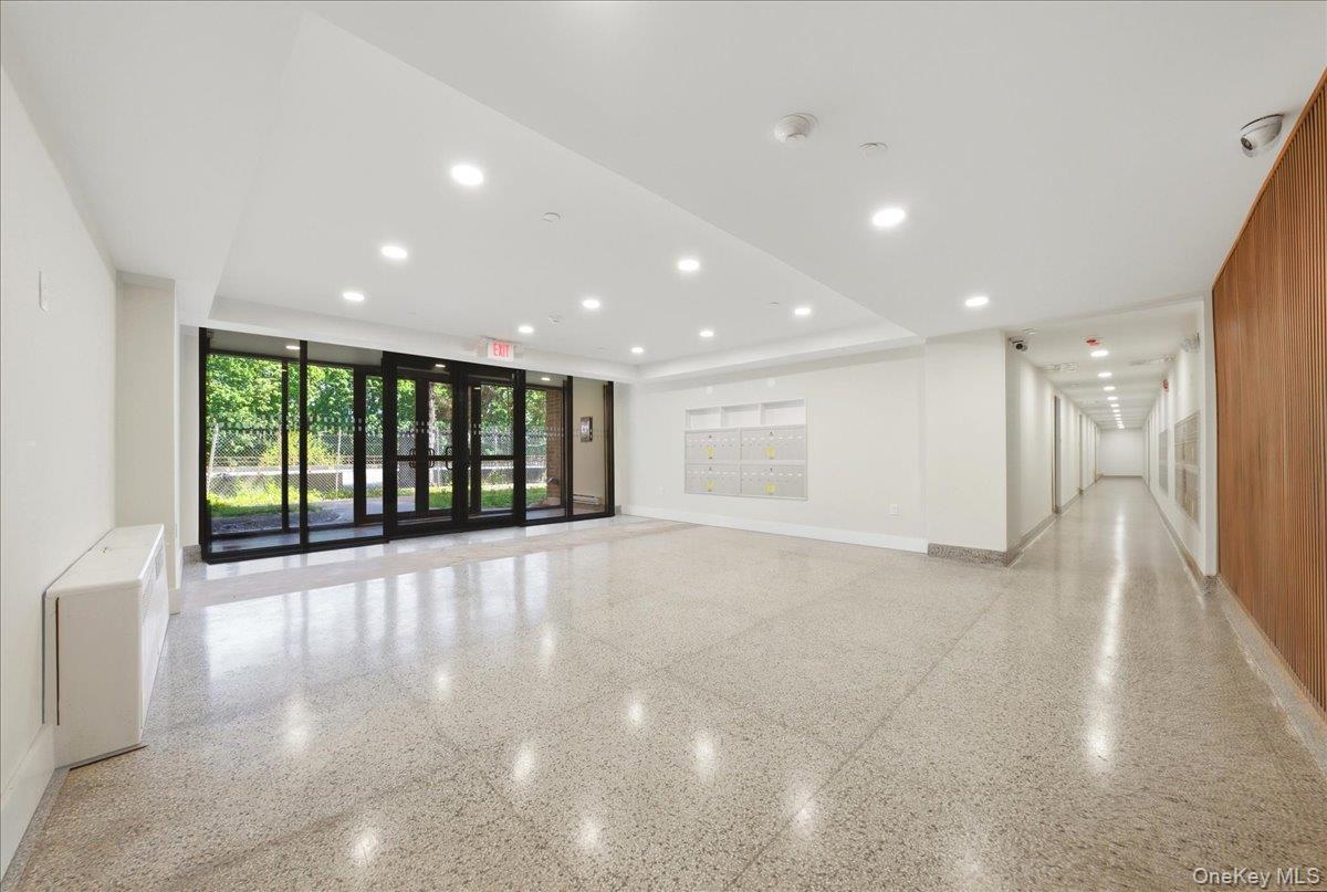 671 Bronx River Road 2f Property Photo 5