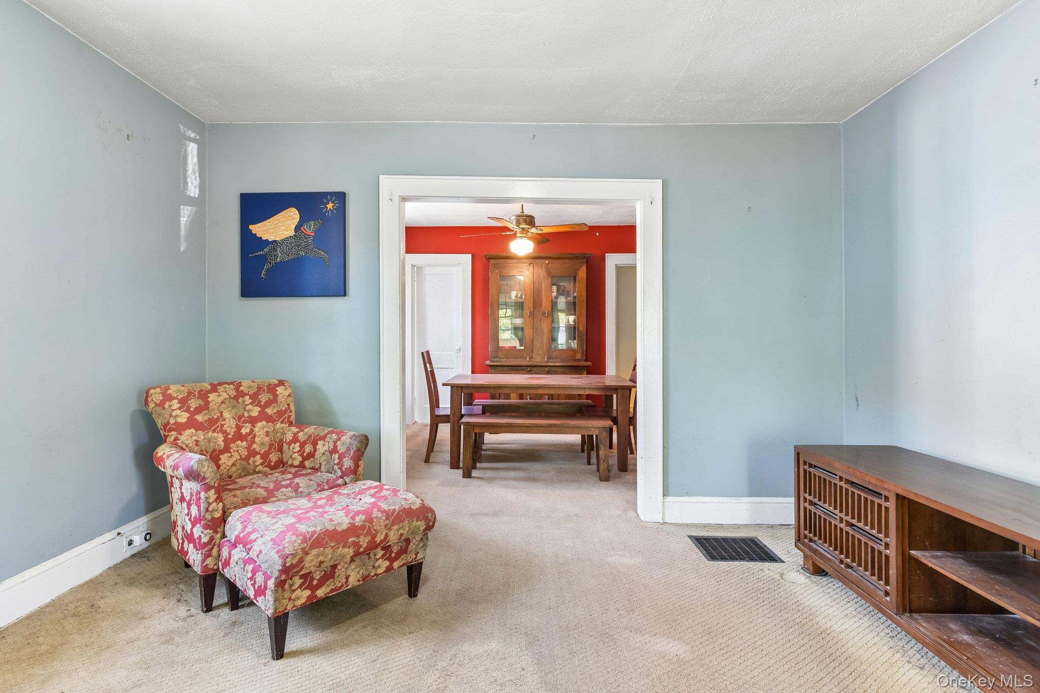 135 Winding Street Property Photo 8