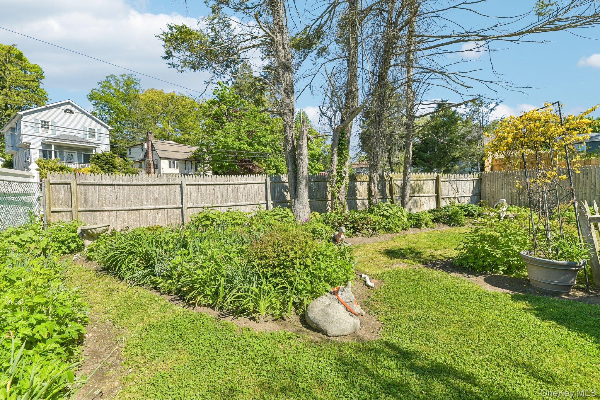135 Winding Street Property Photo 27