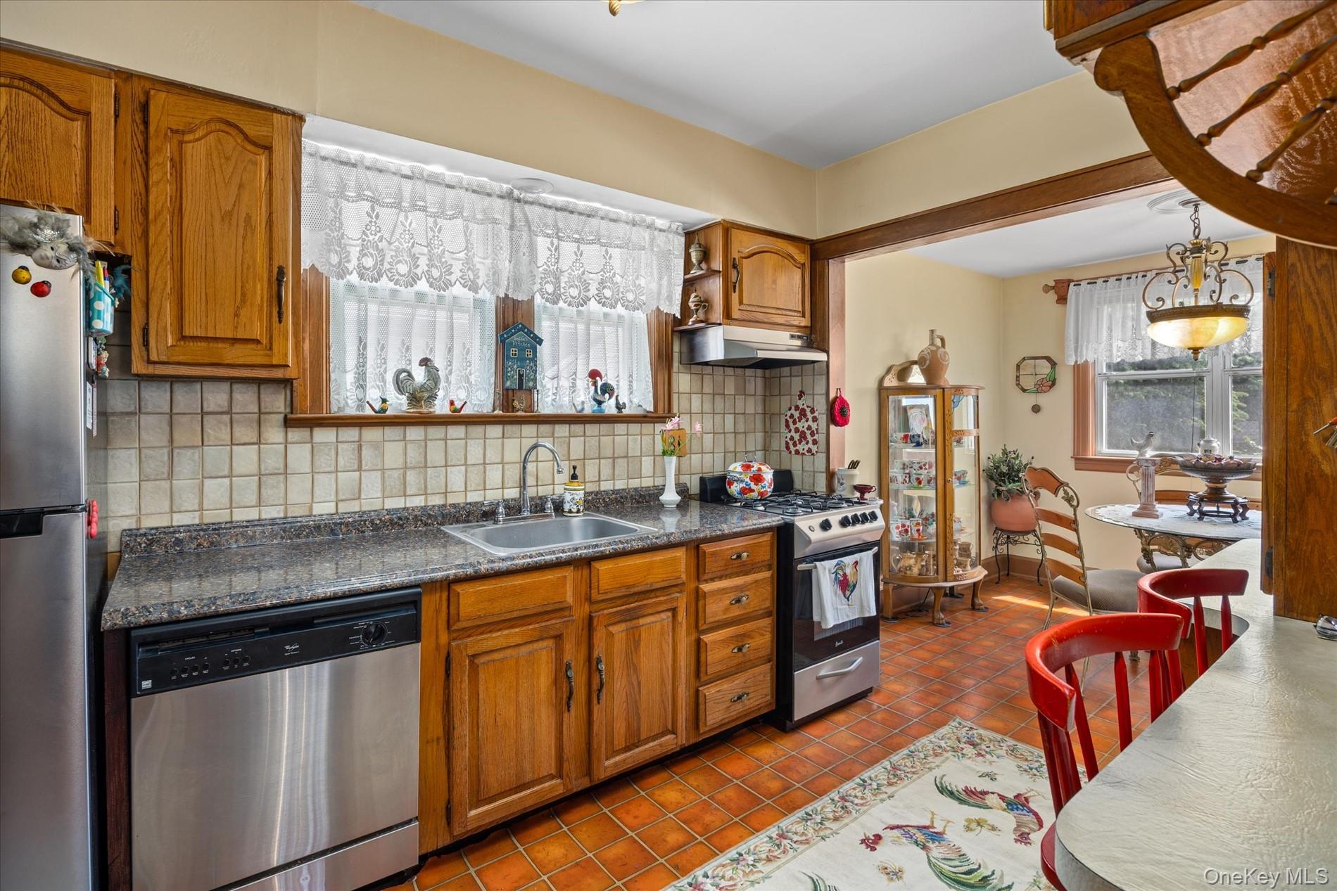 3221 168th Street Property Photo 11