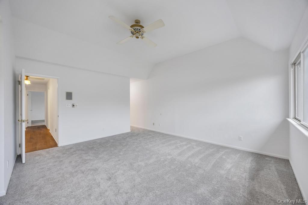 162 Southgate Circle Property Photo 22