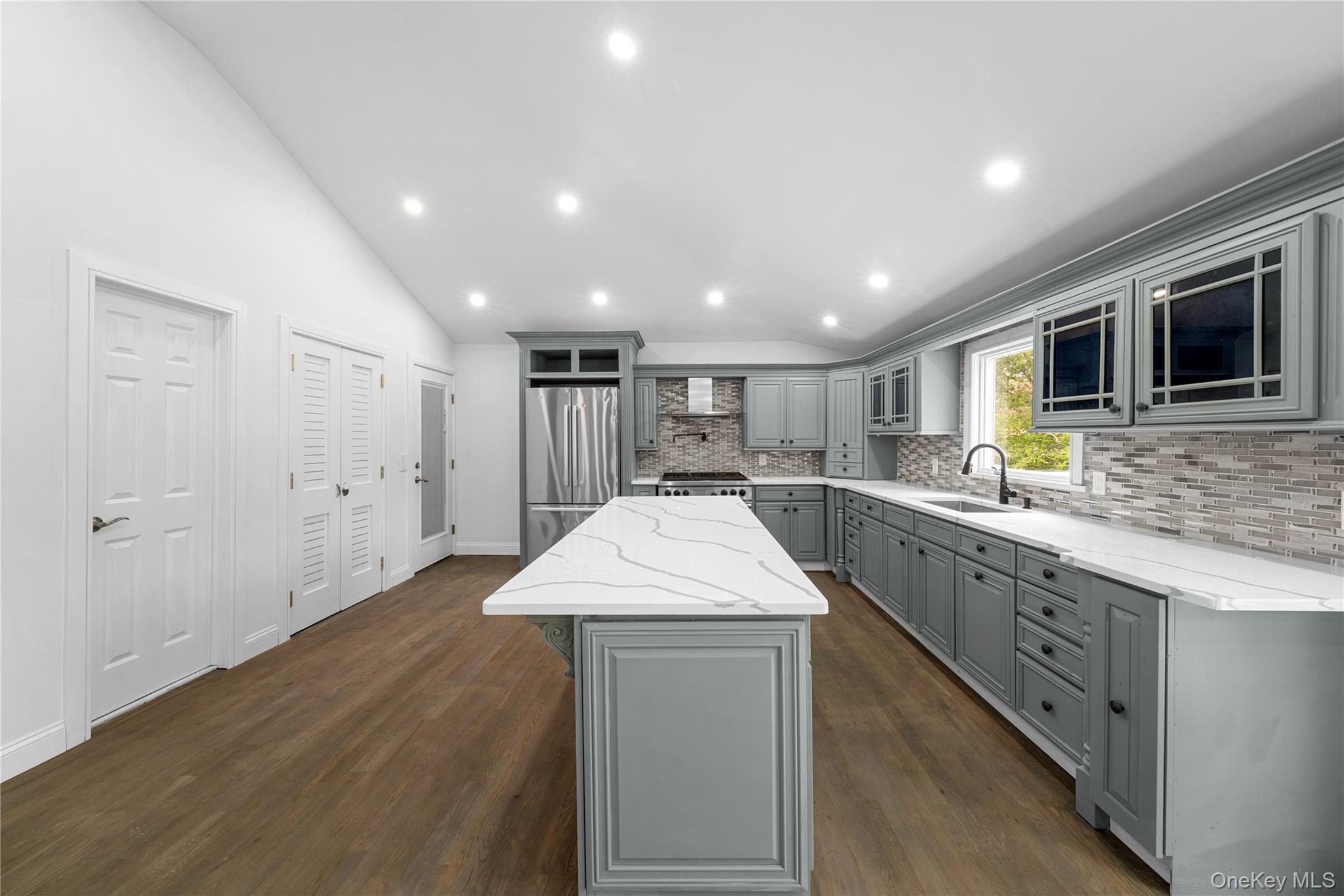 257 Southlawn Avenue Property Photo 11