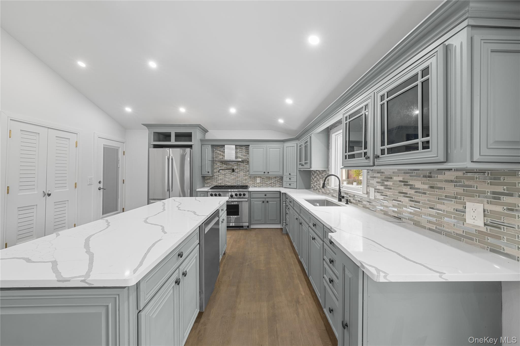 257 Southlawn Avenue Property Photo 12