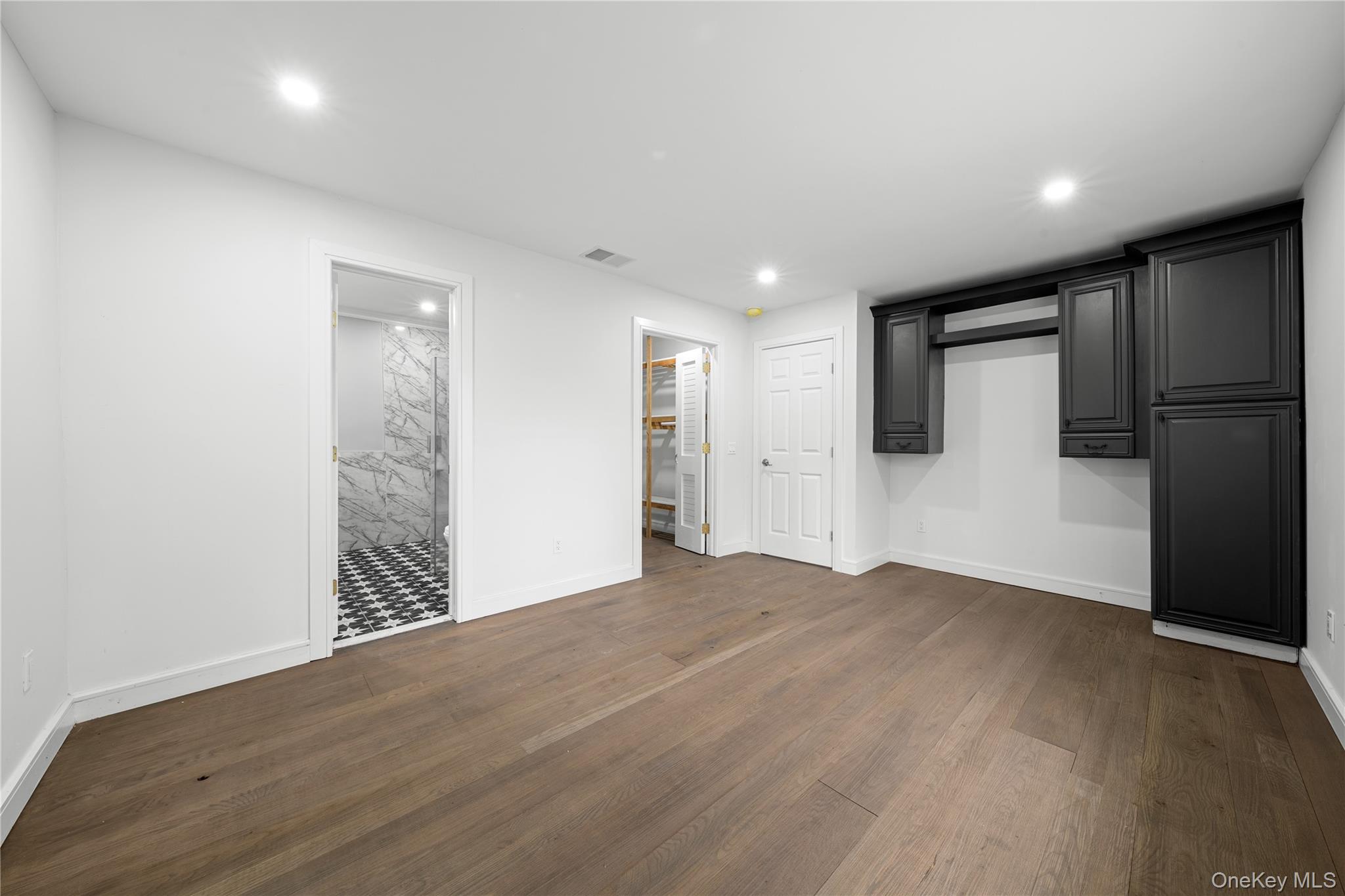 257 Southlawn Avenue Property Photo 22