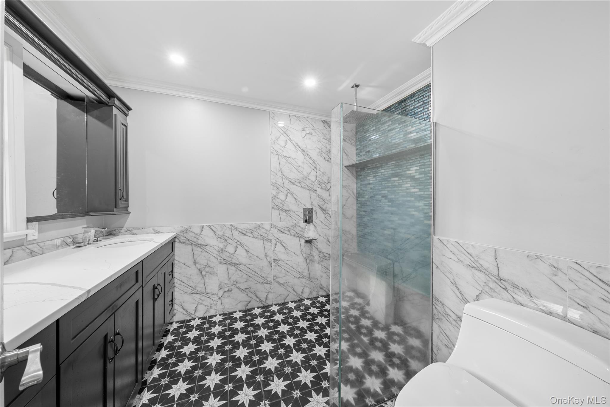 257 Southlawn Avenue Property Photo 24