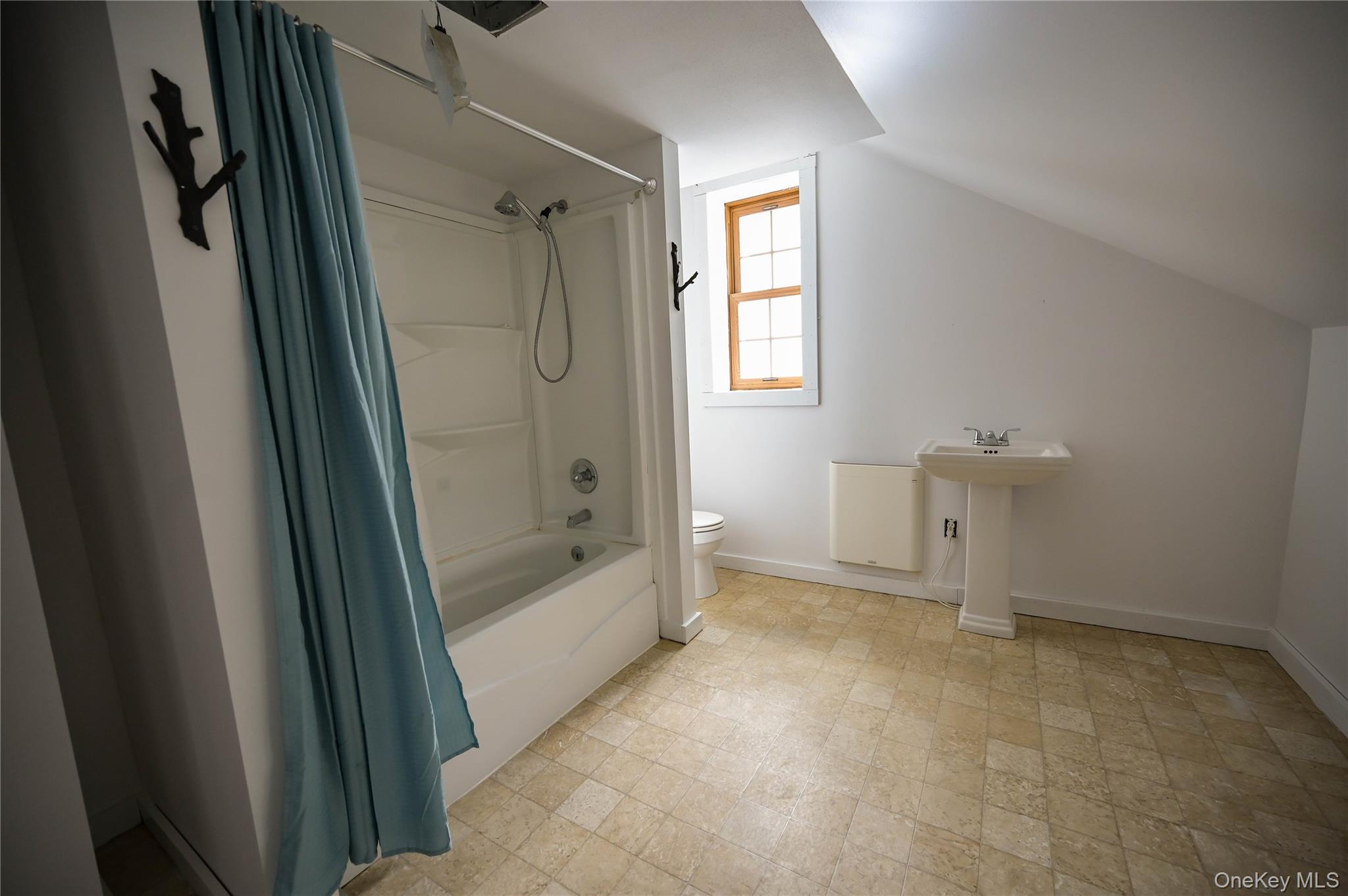1702 Diary Hill Road Property Photo 34