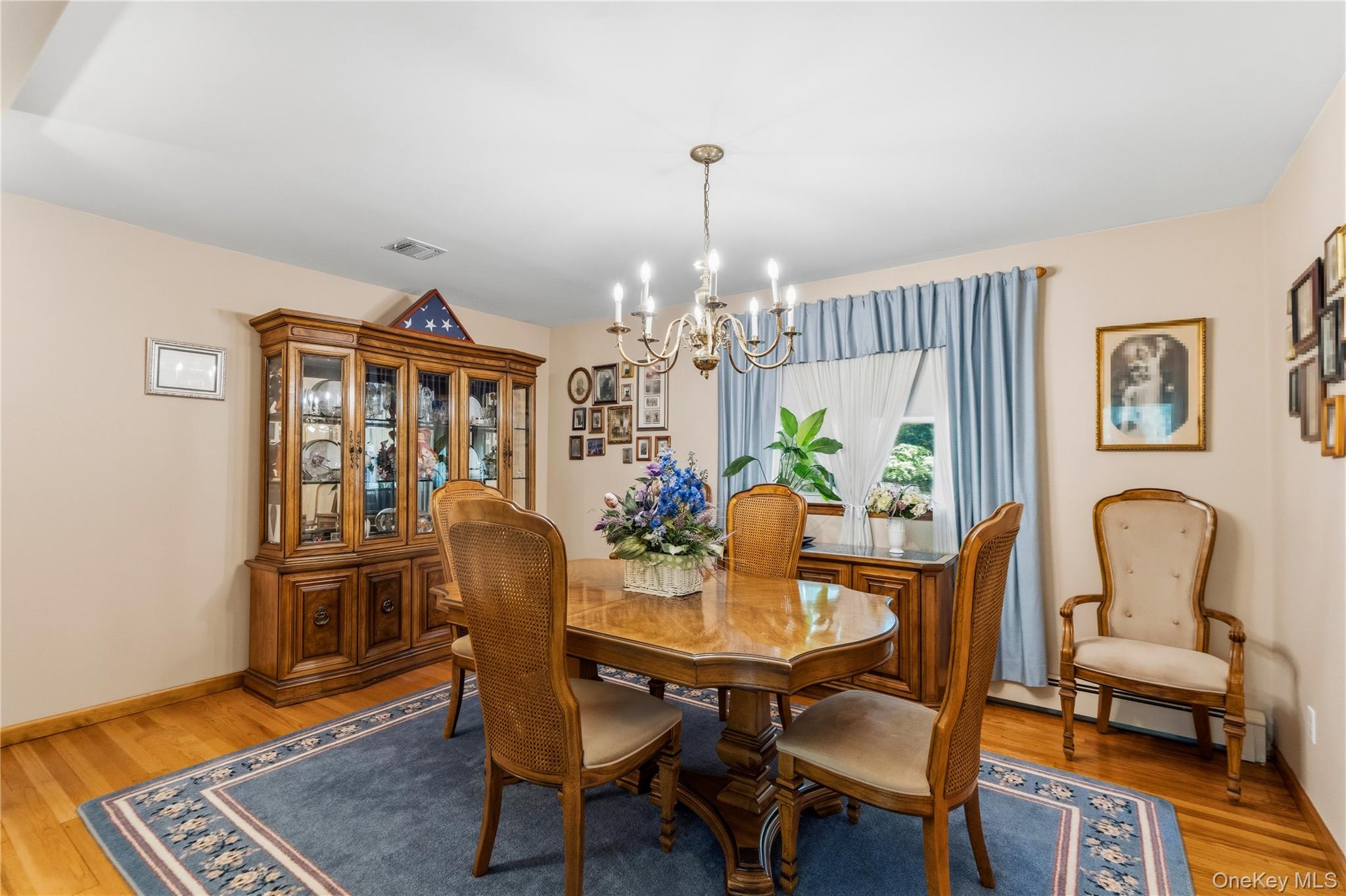 6 Canterbury Court Property Photo 12