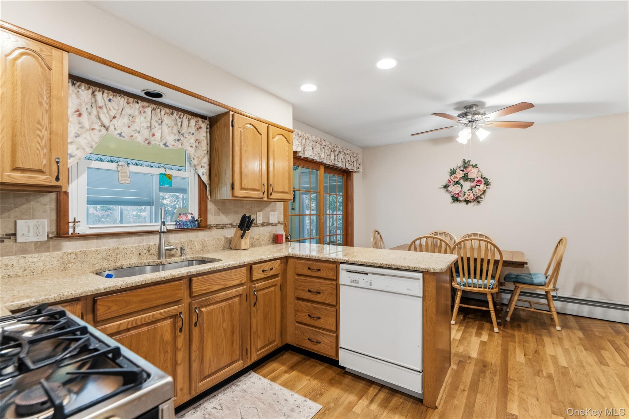 6 Canterbury Court Property Photo 16