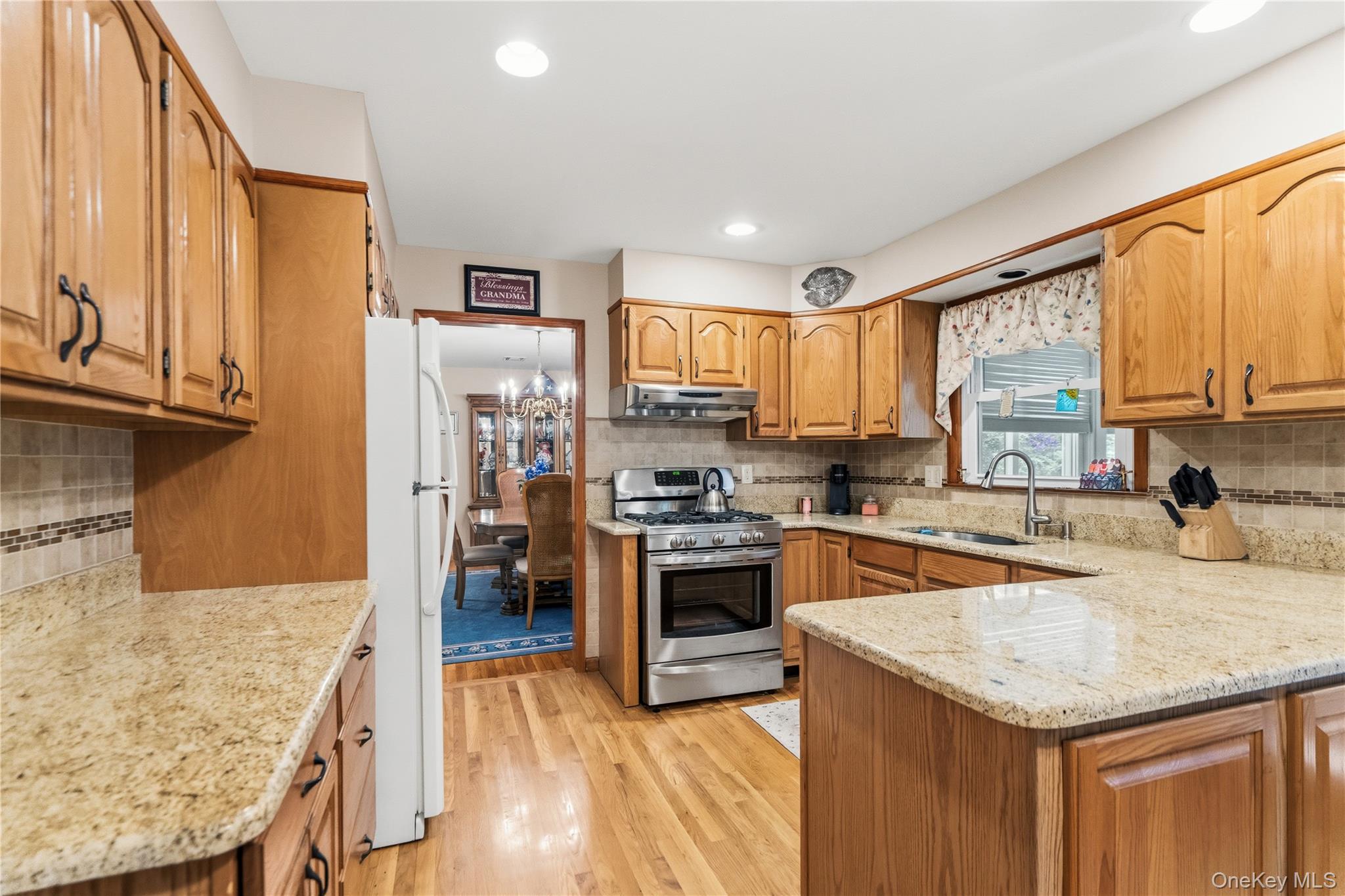 6 Canterbury Court Property Photo 18