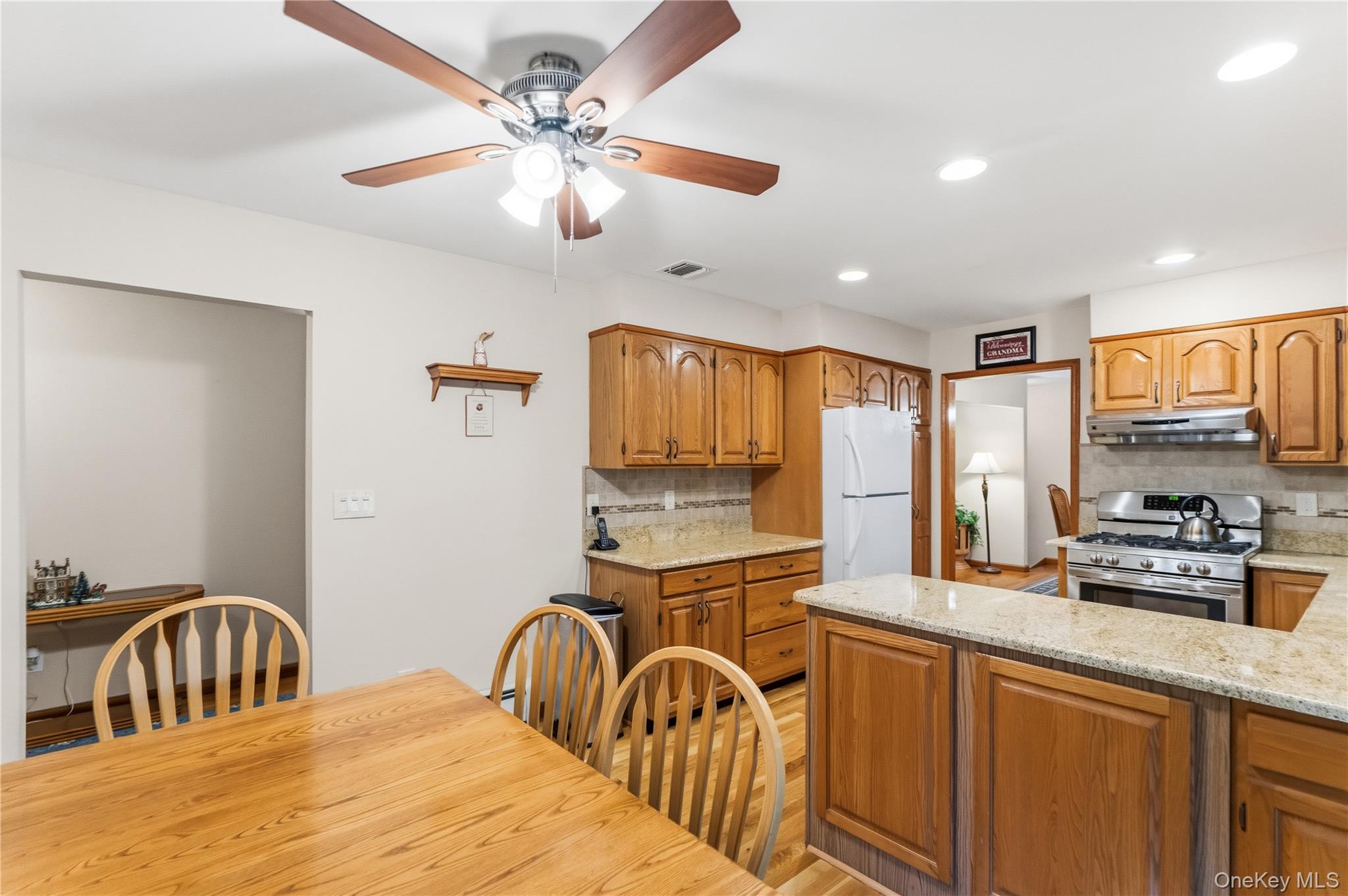 6 Canterbury Court Property Photo 20