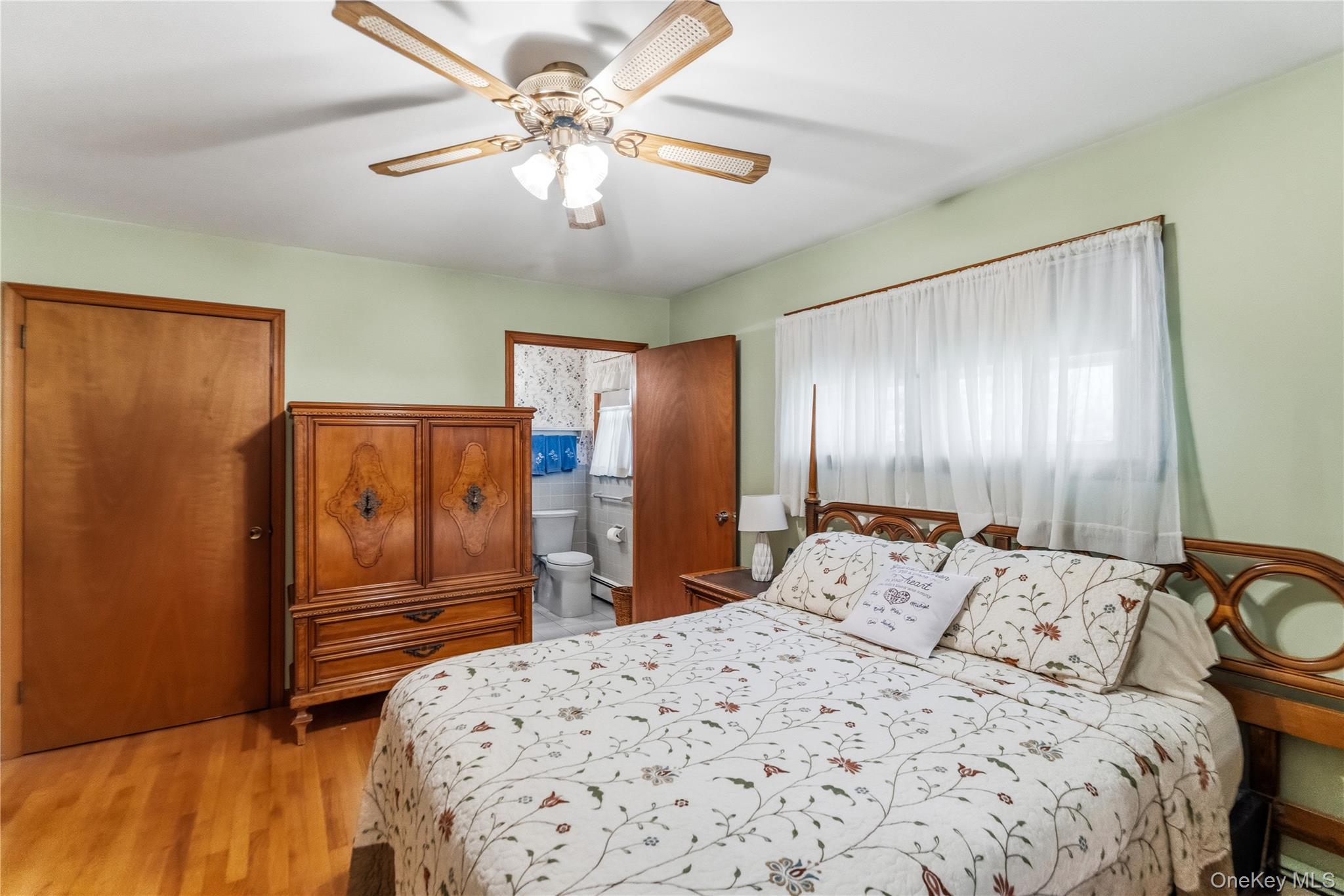 6 Canterbury Court Property Photo 25