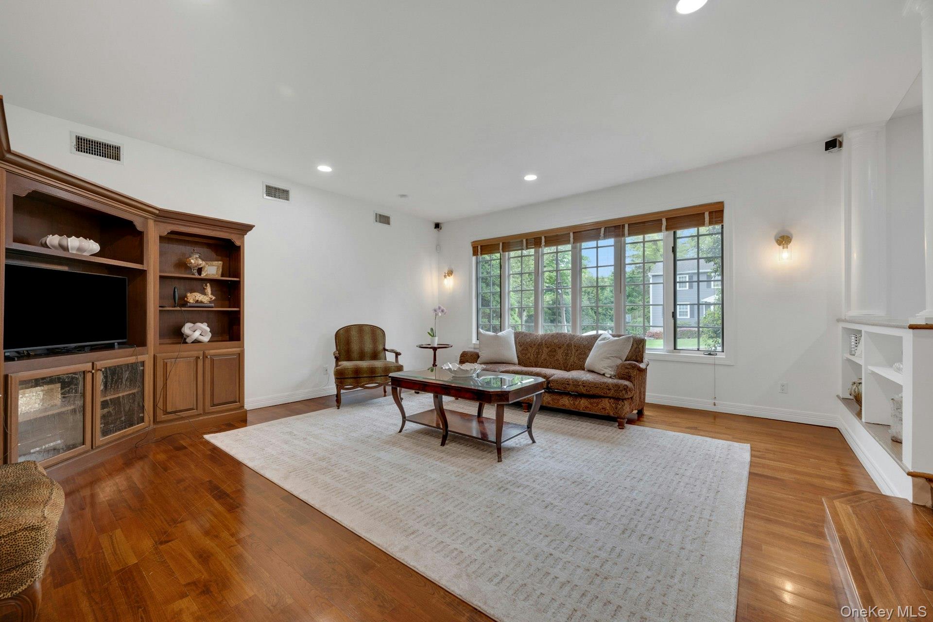 209 Glendale Road Property Photo 4