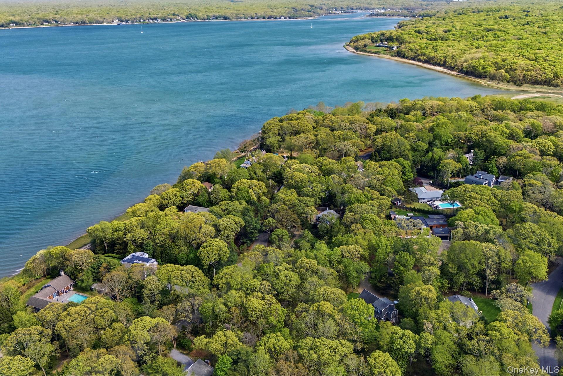 27 Three Mile Harbor Drive Property Photo 4