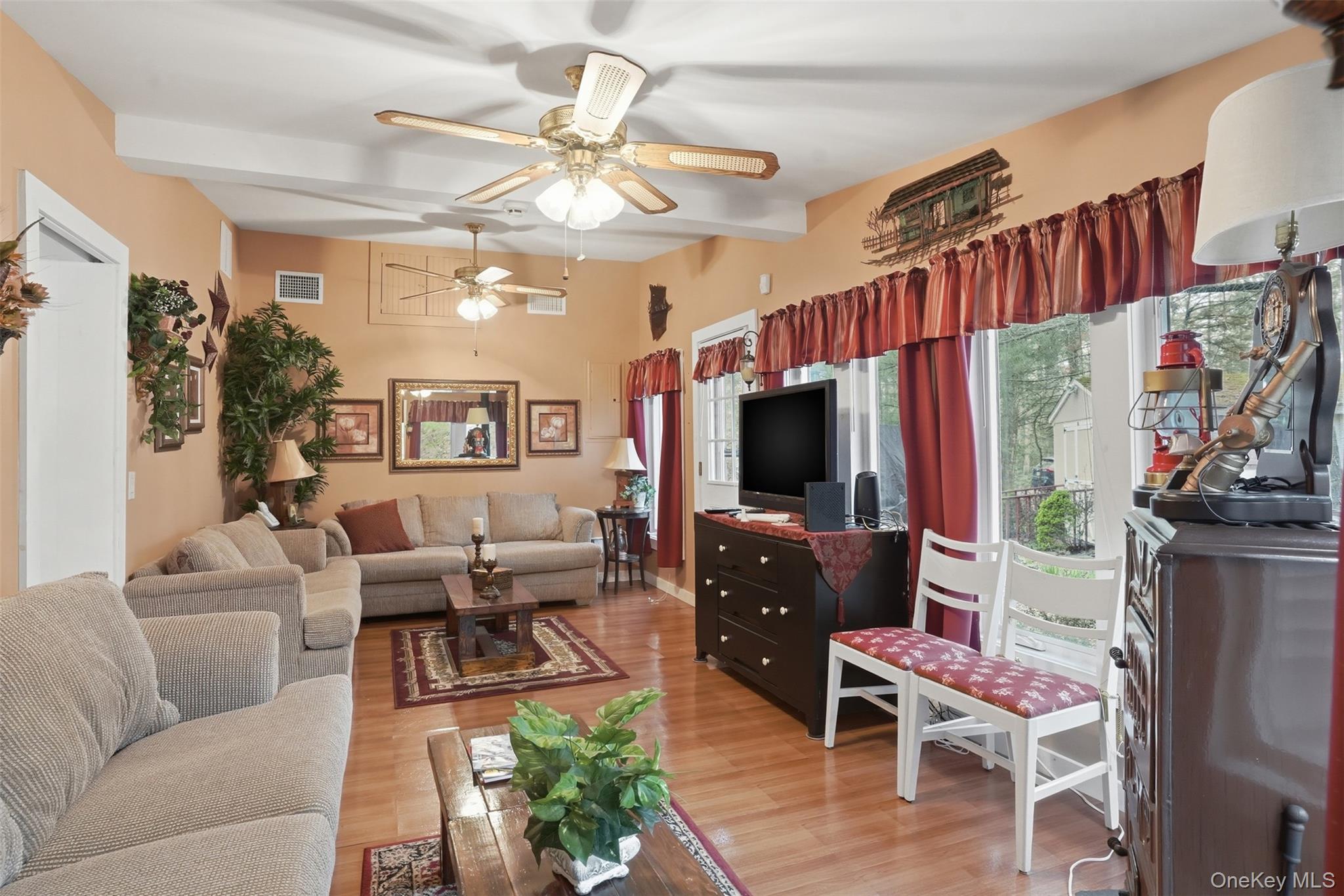 136 N Shore Drive Property Photo 11