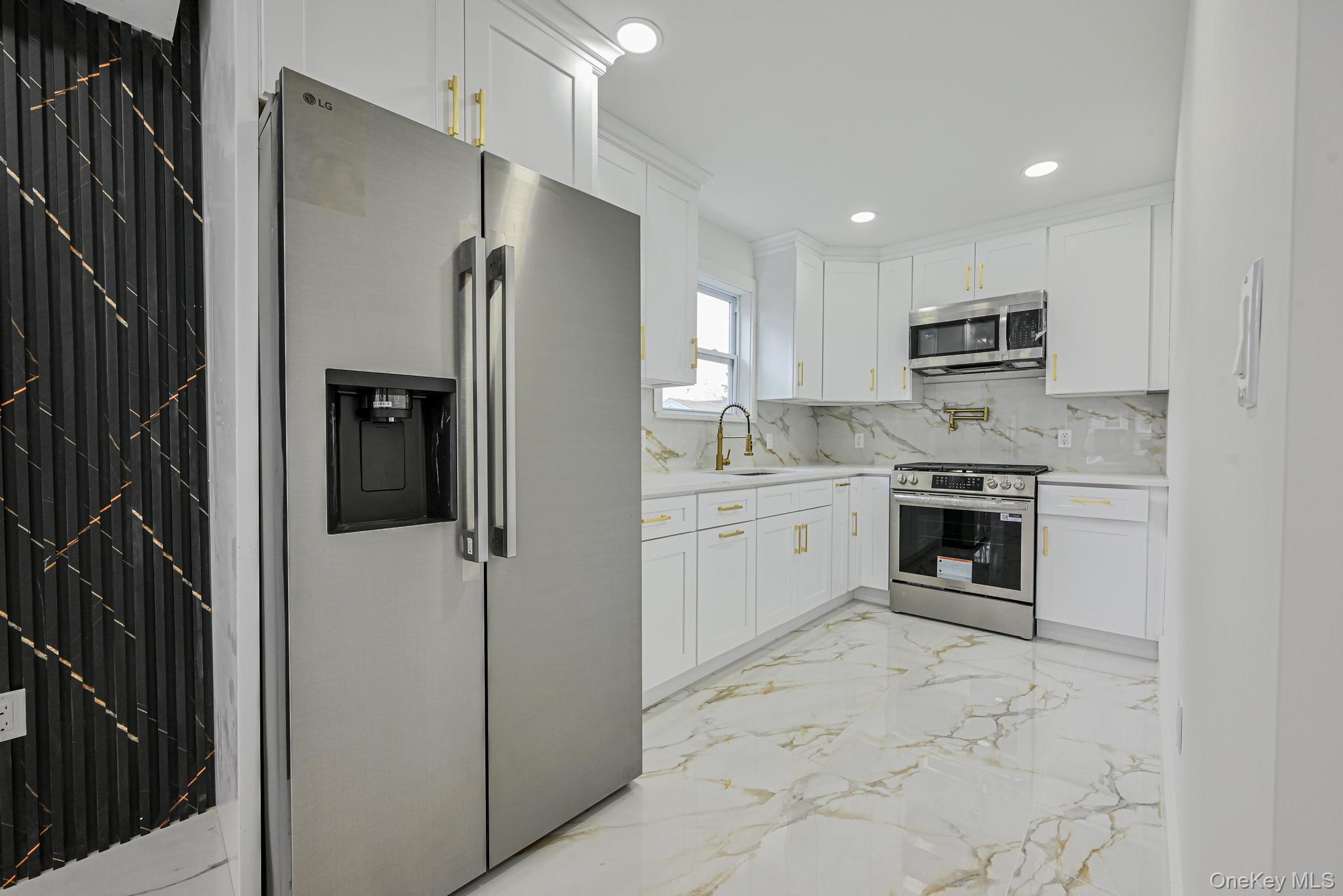44 Catherine Avenue Property Photo 2