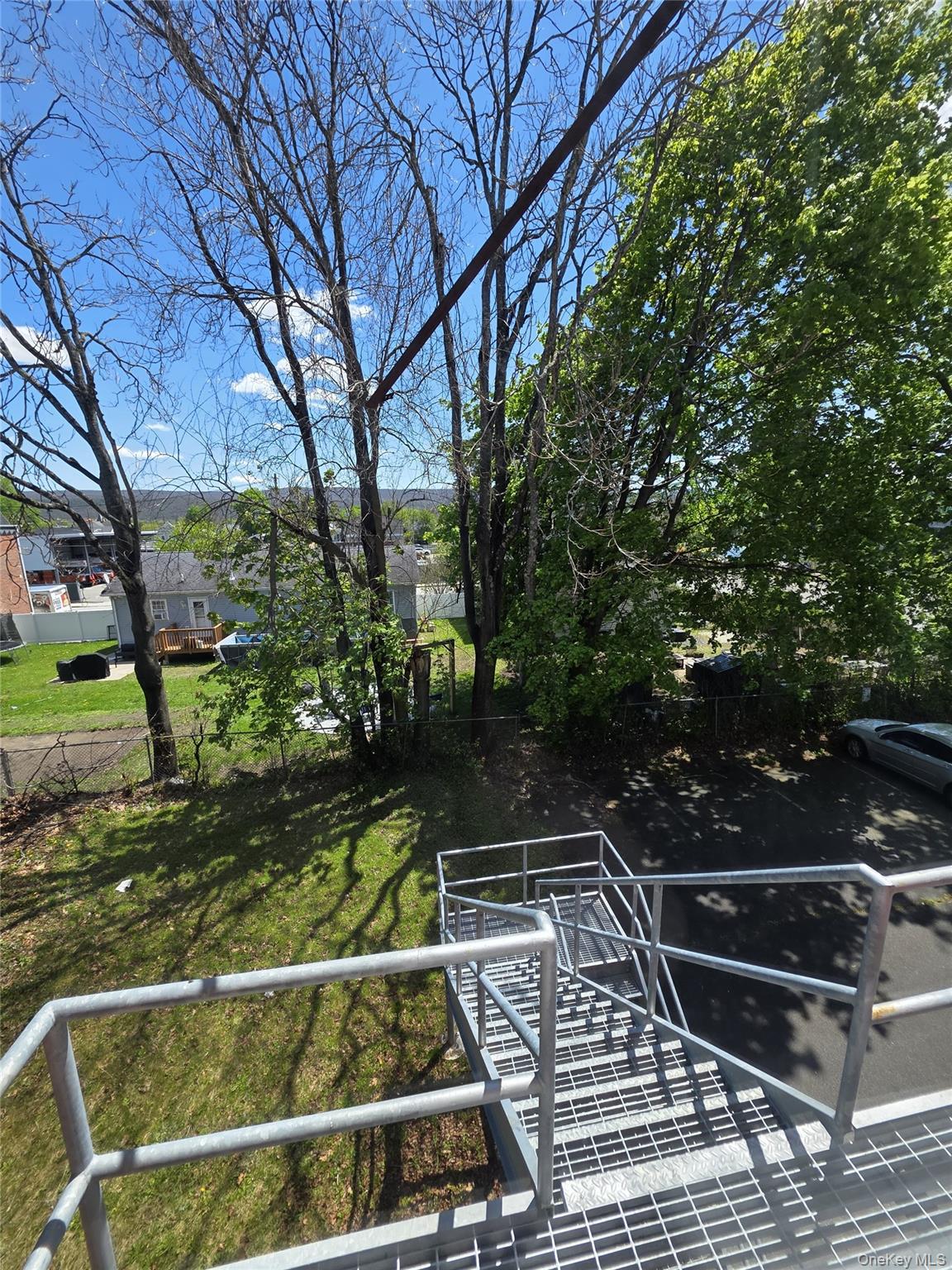 9 Thompson Street Property Photo 7
