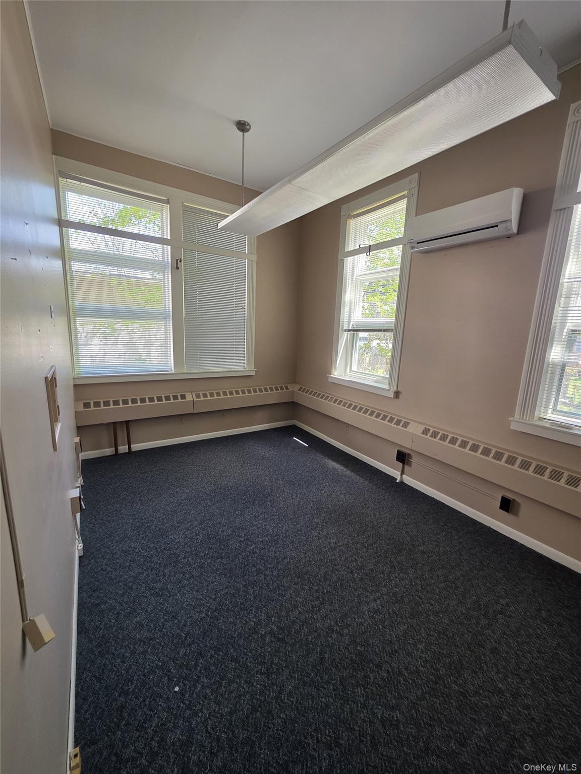 9 Thompson Street Property Photo 12