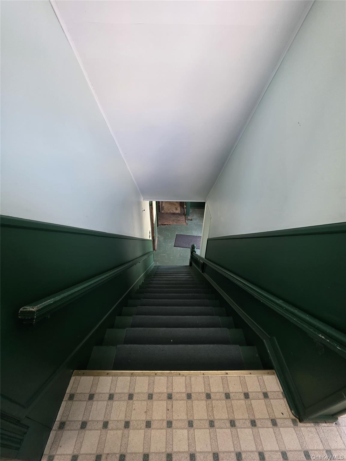 9 Thompson Street Property Photo 16