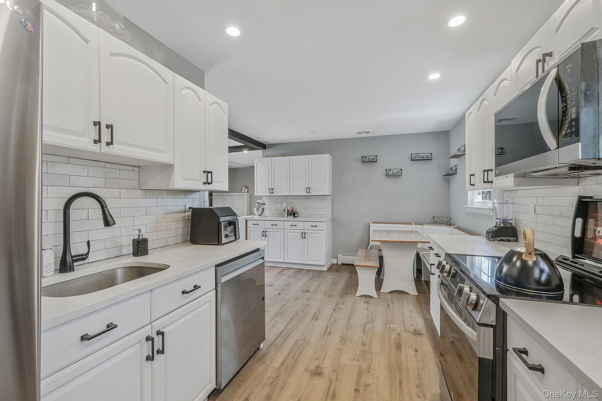 5 Oakwood Avenue Property Photo 3