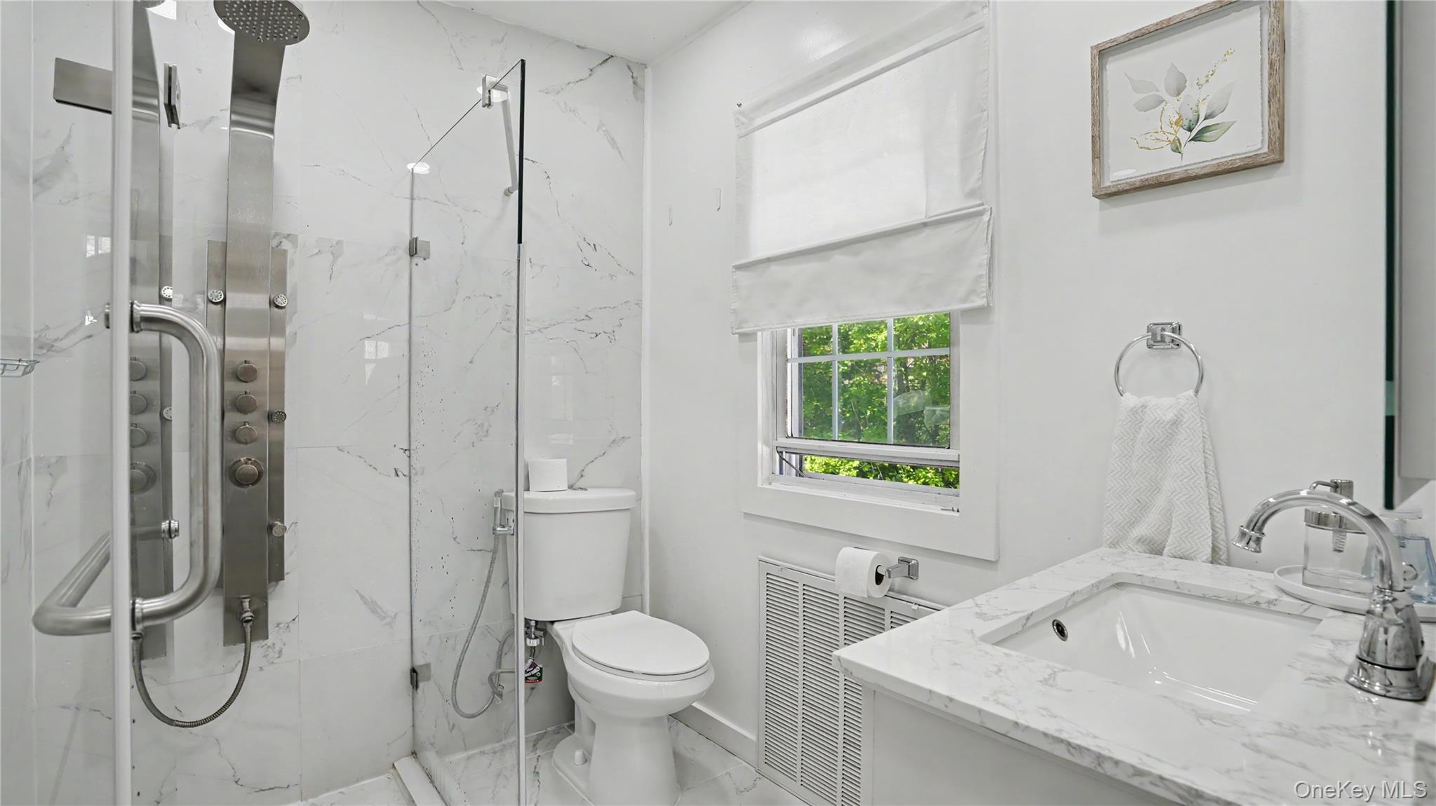 370 Summit Avenue Property Photo 16