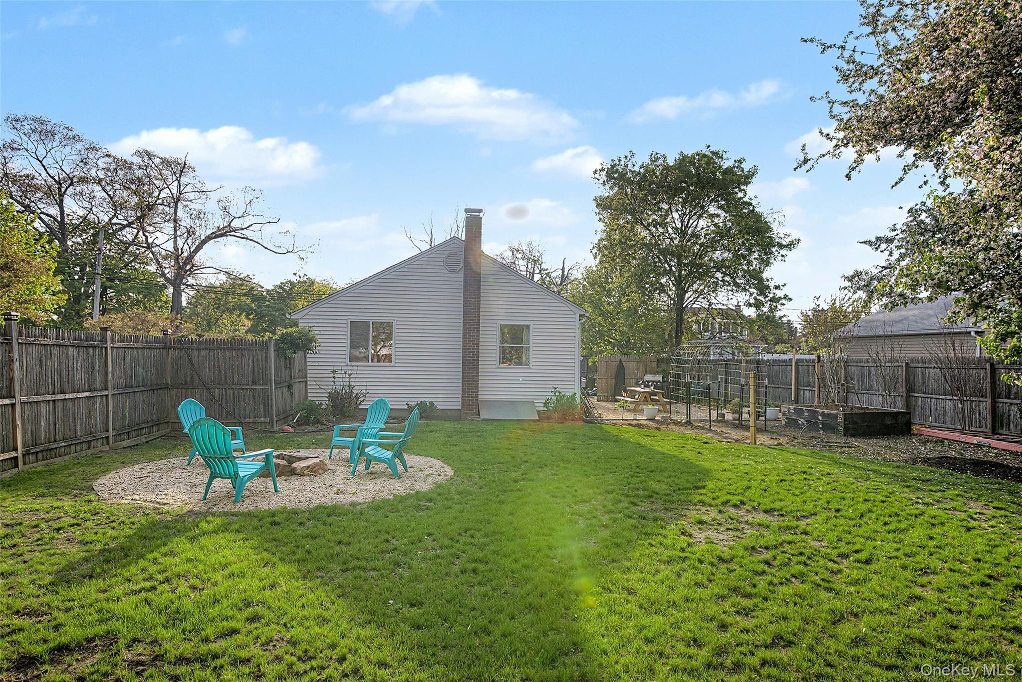 359 Moffitt Boulevard Property Photo 13
