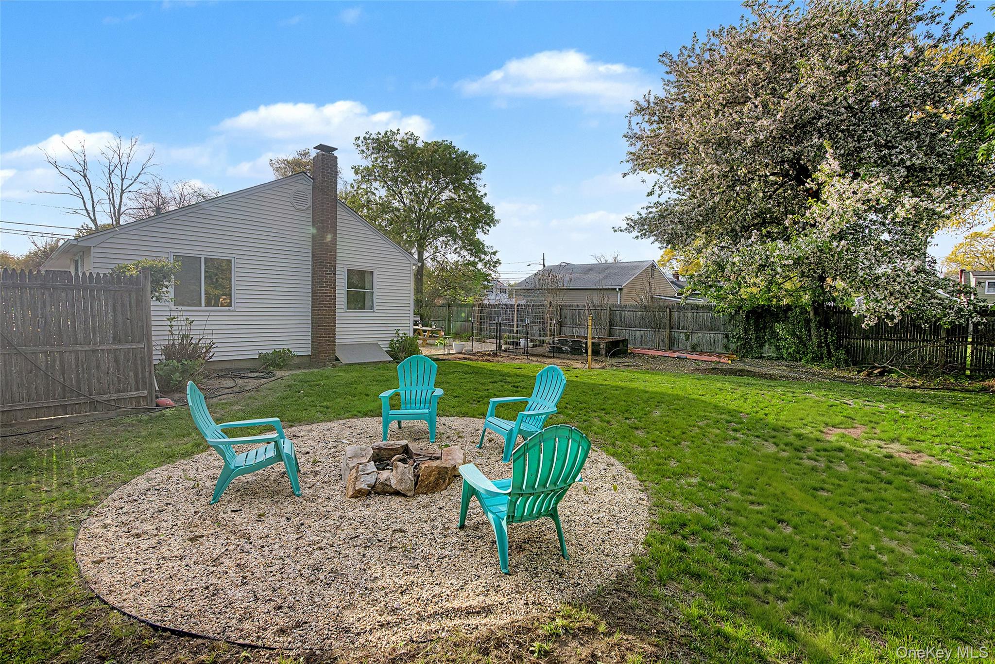 359 Moffitt Boulevard Property Photo 14