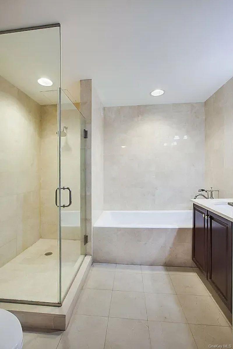 455 Central Park 23b Property Photo 12