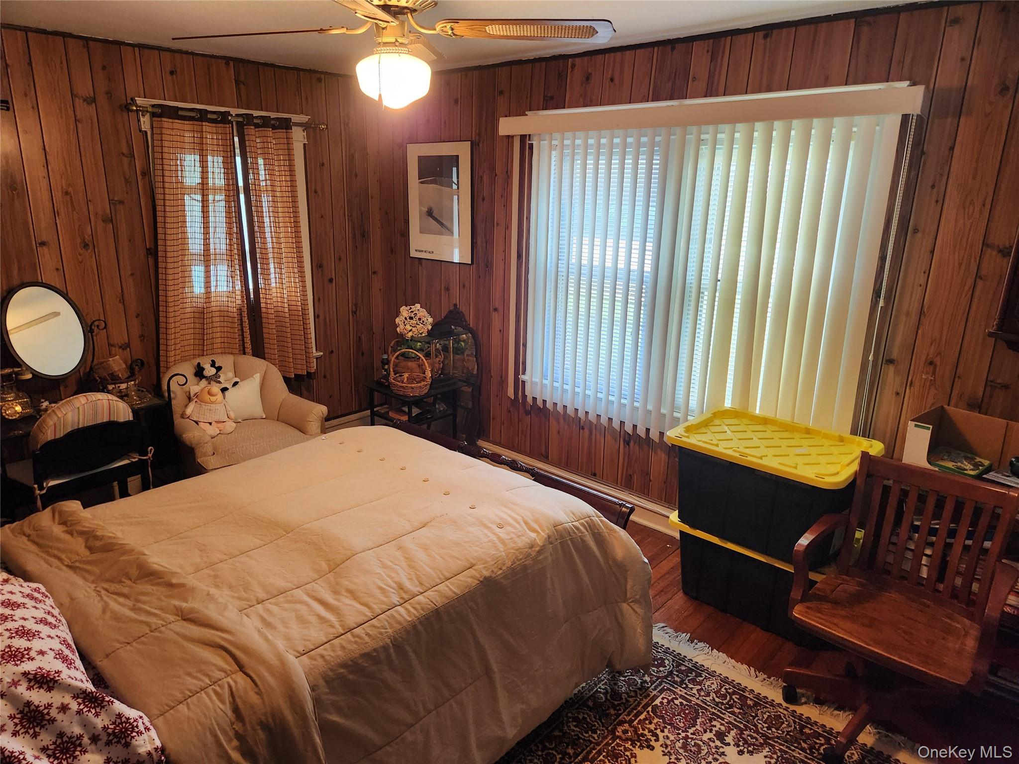 34 Oakland Street Property Photo 12