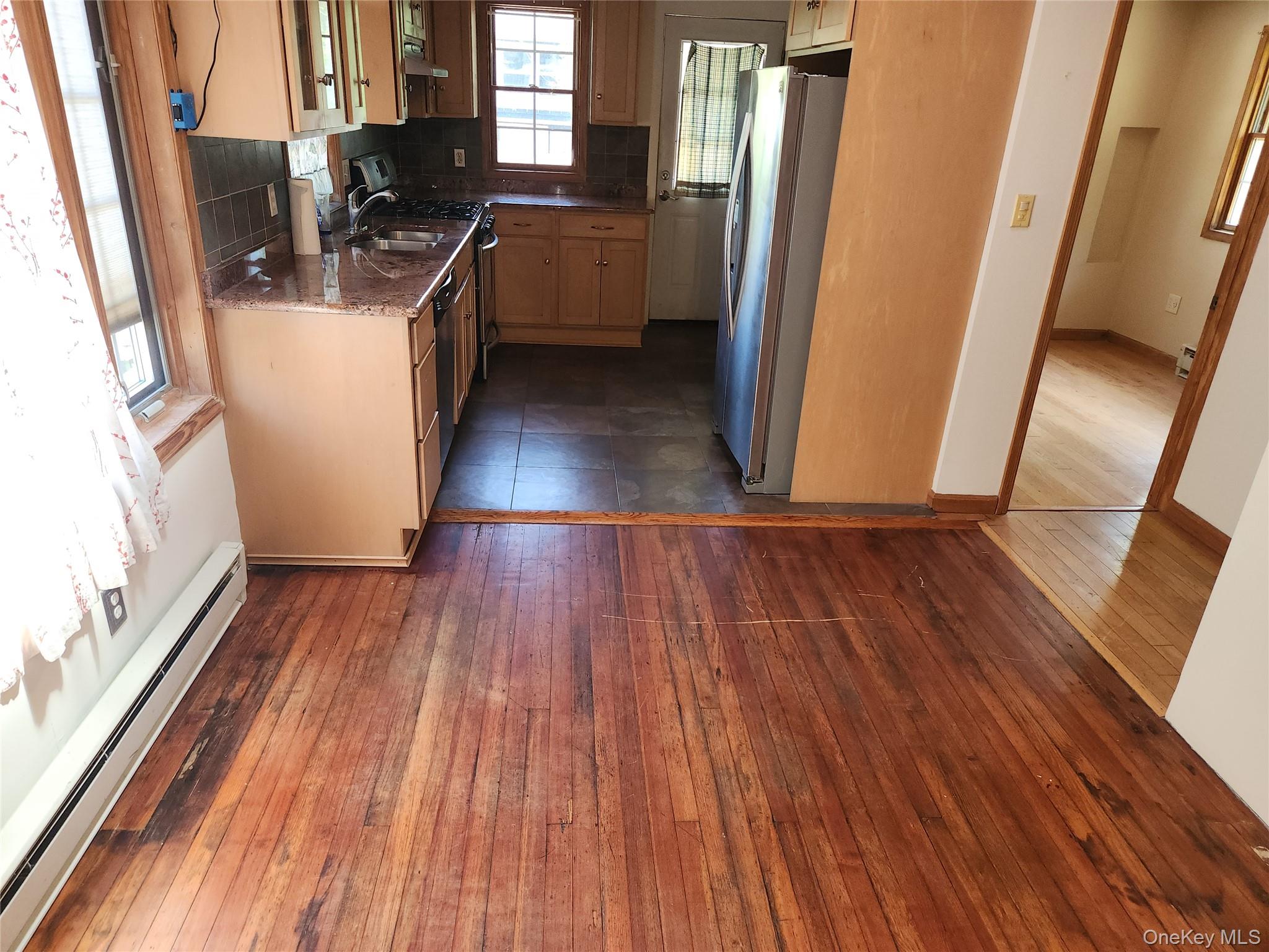 34 Oakland Street Property Photo 22