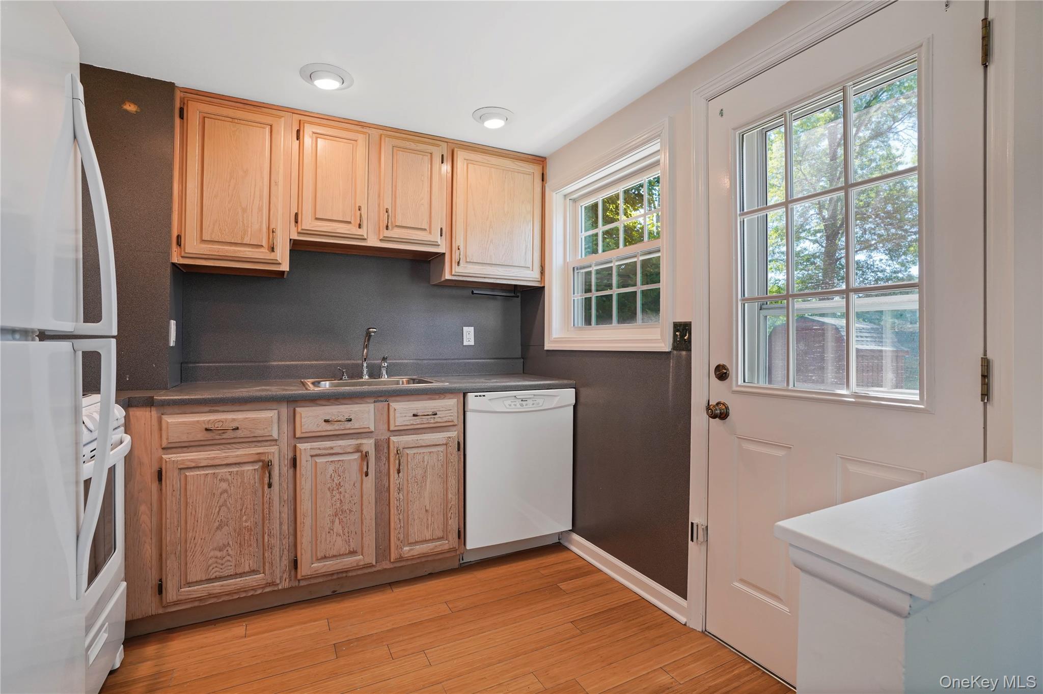 4 Ronny Circle Property Photo 4