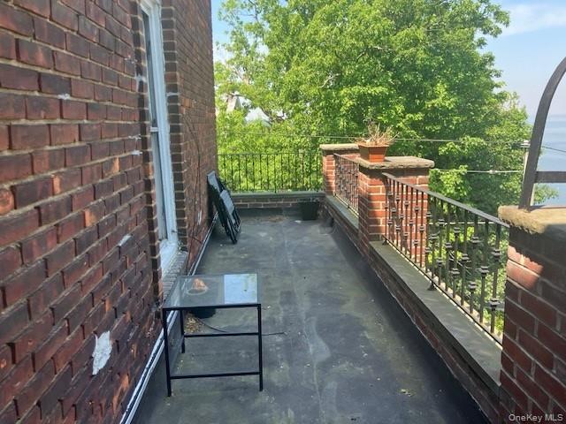 378 Sea Cliff Avenue 3 Property Photo 7