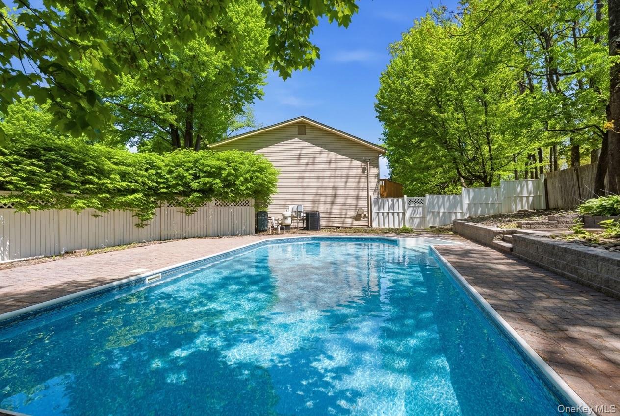 10 Sabin Drive Property Photo 36