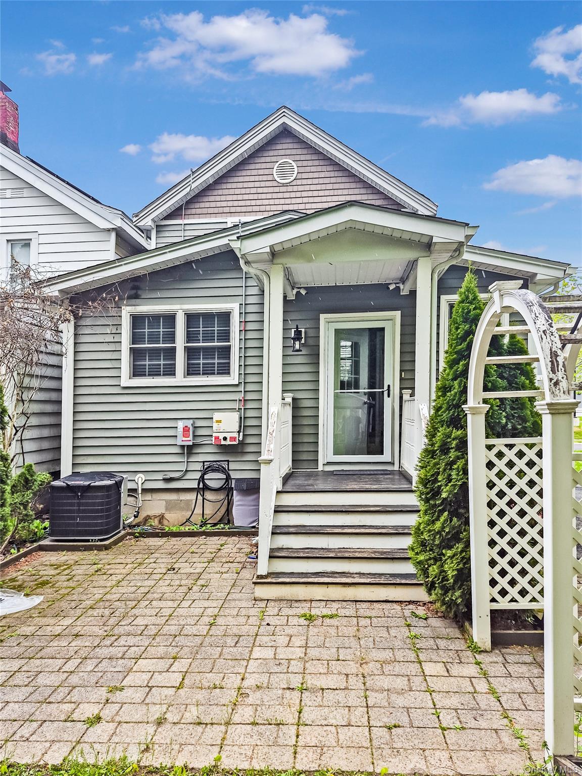 163 N Hamilton Street Property Photo 23