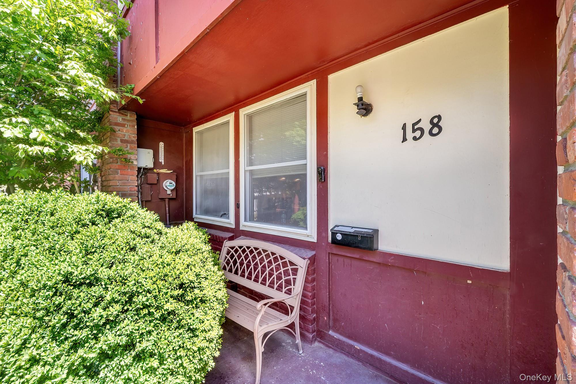 158 Rolling Way Property Photo 2