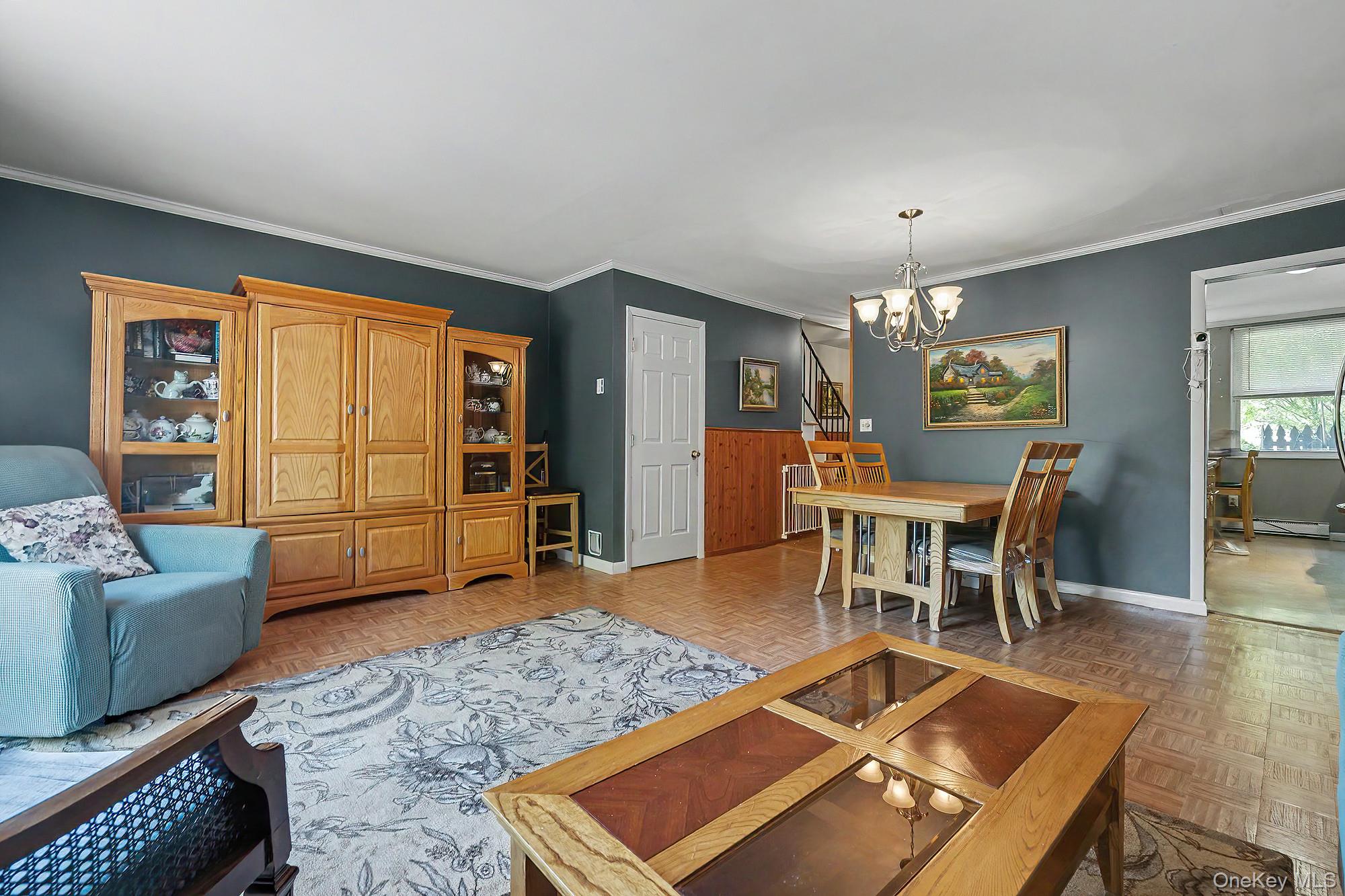 158 Rolling Way Property Photo 10
