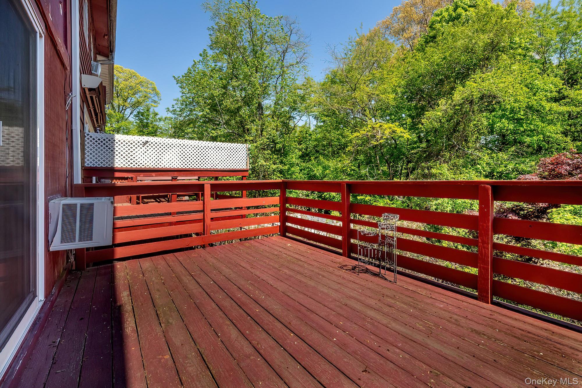 158 Rolling Way Property Photo 12