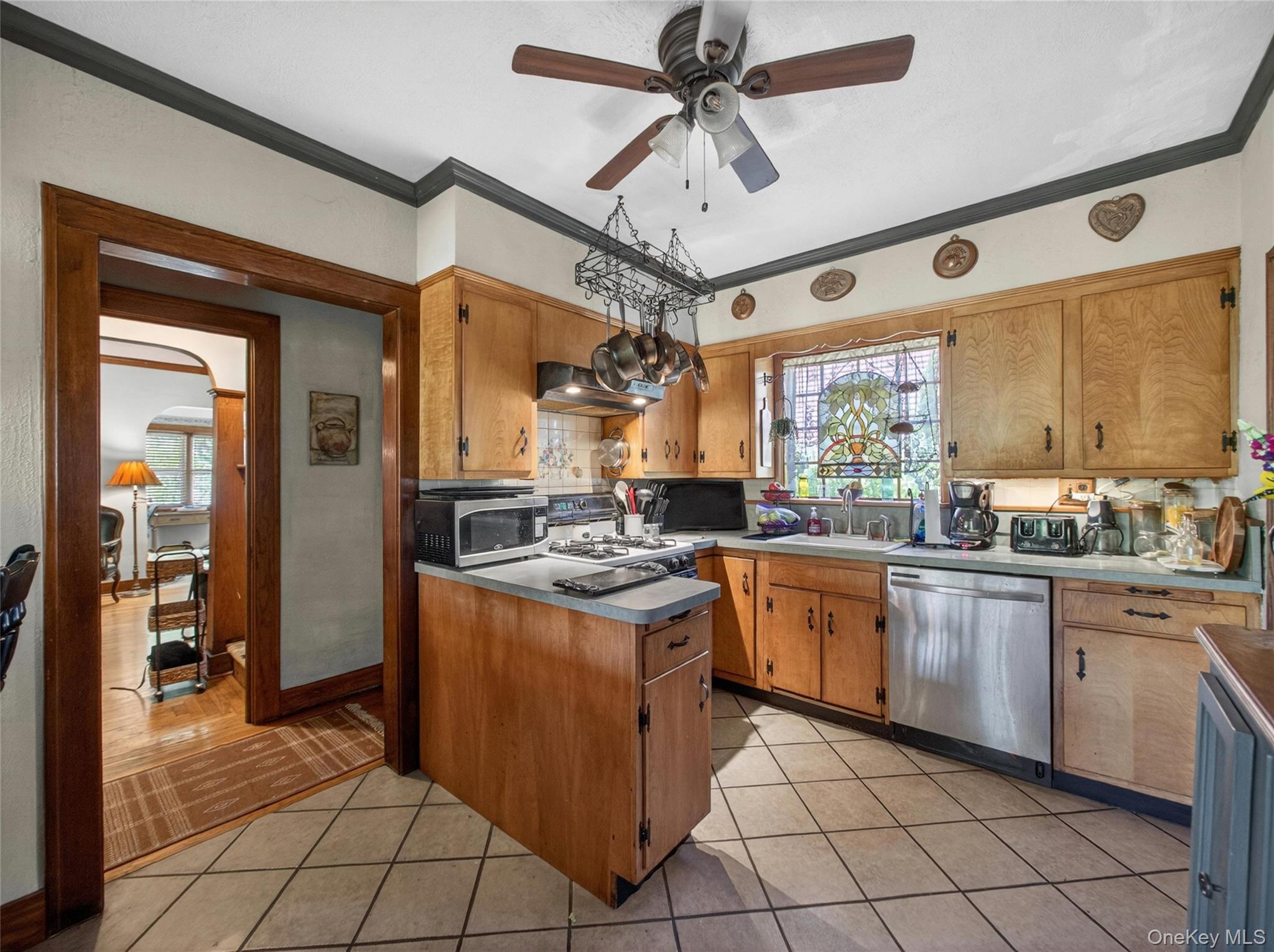 1 Lawrence Street Property Photo 7
