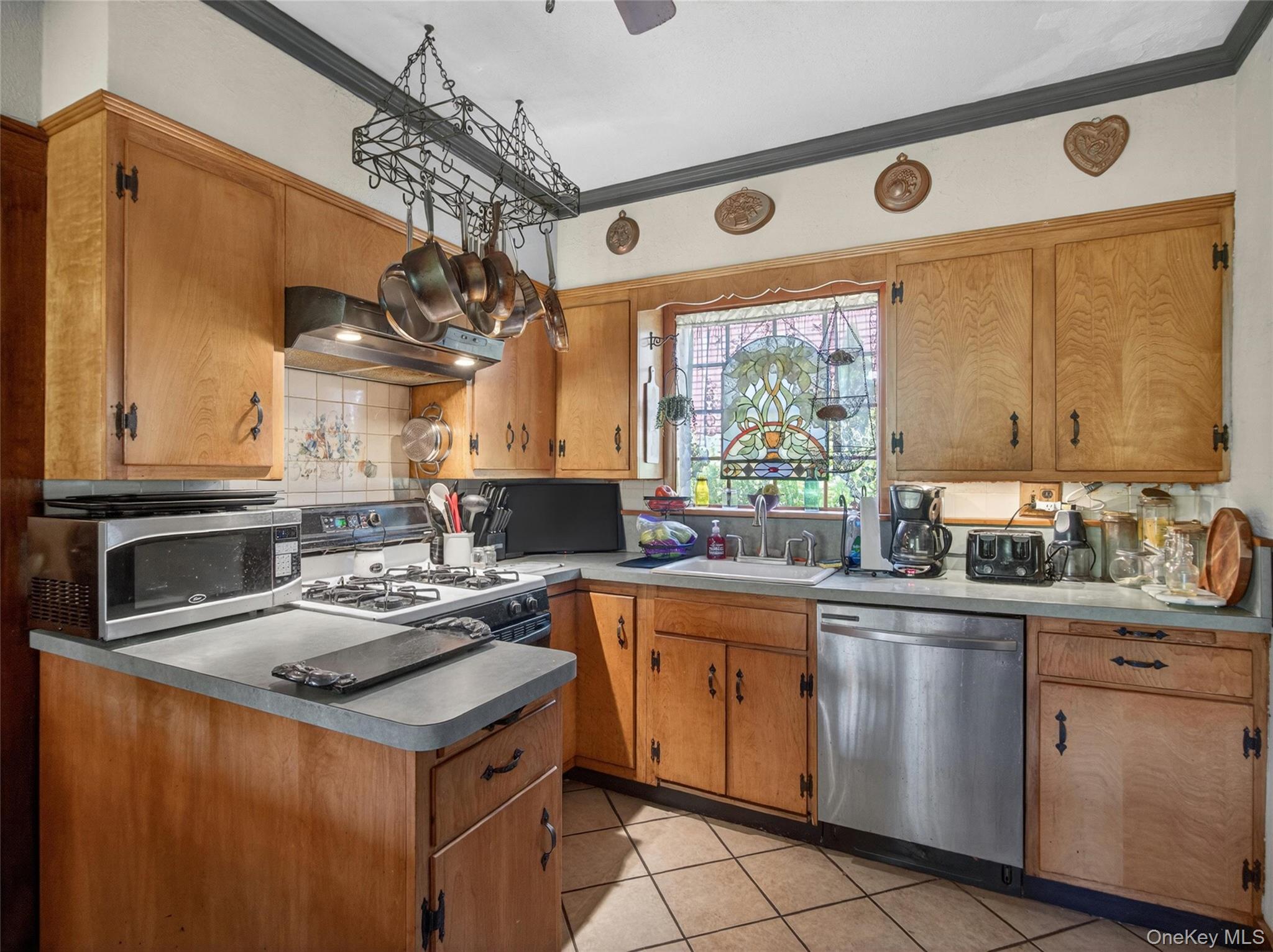 1 Lawrence Street Property Photo 9