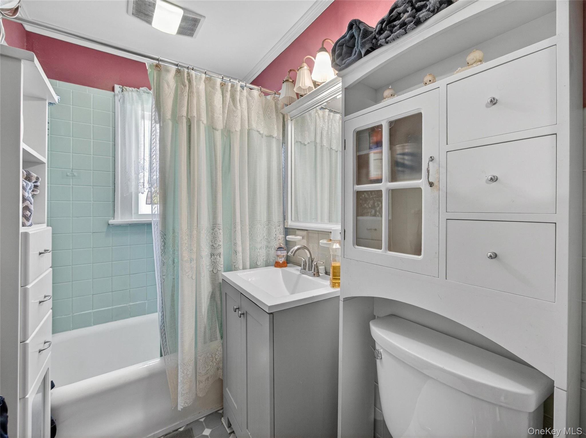 1 Lawrence Street Property Photo 26