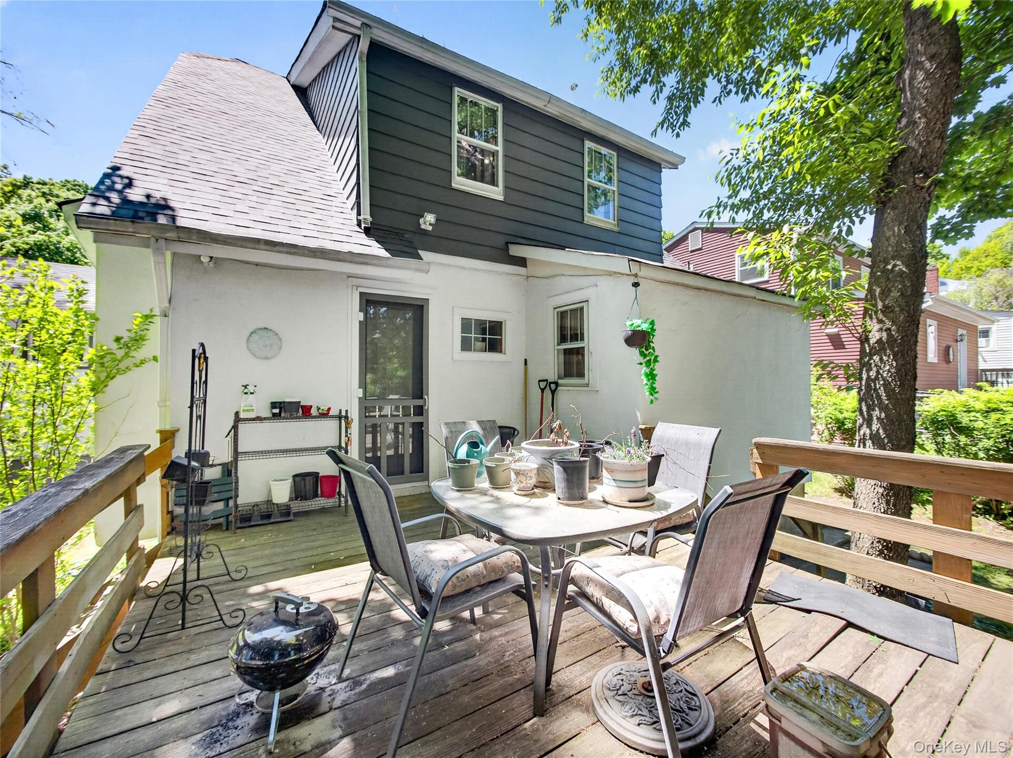 1 Lawrence Street Property Photo 33