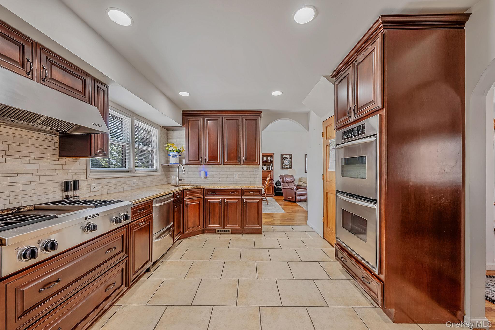 111 Chapel Hill Drive Property Photo 10