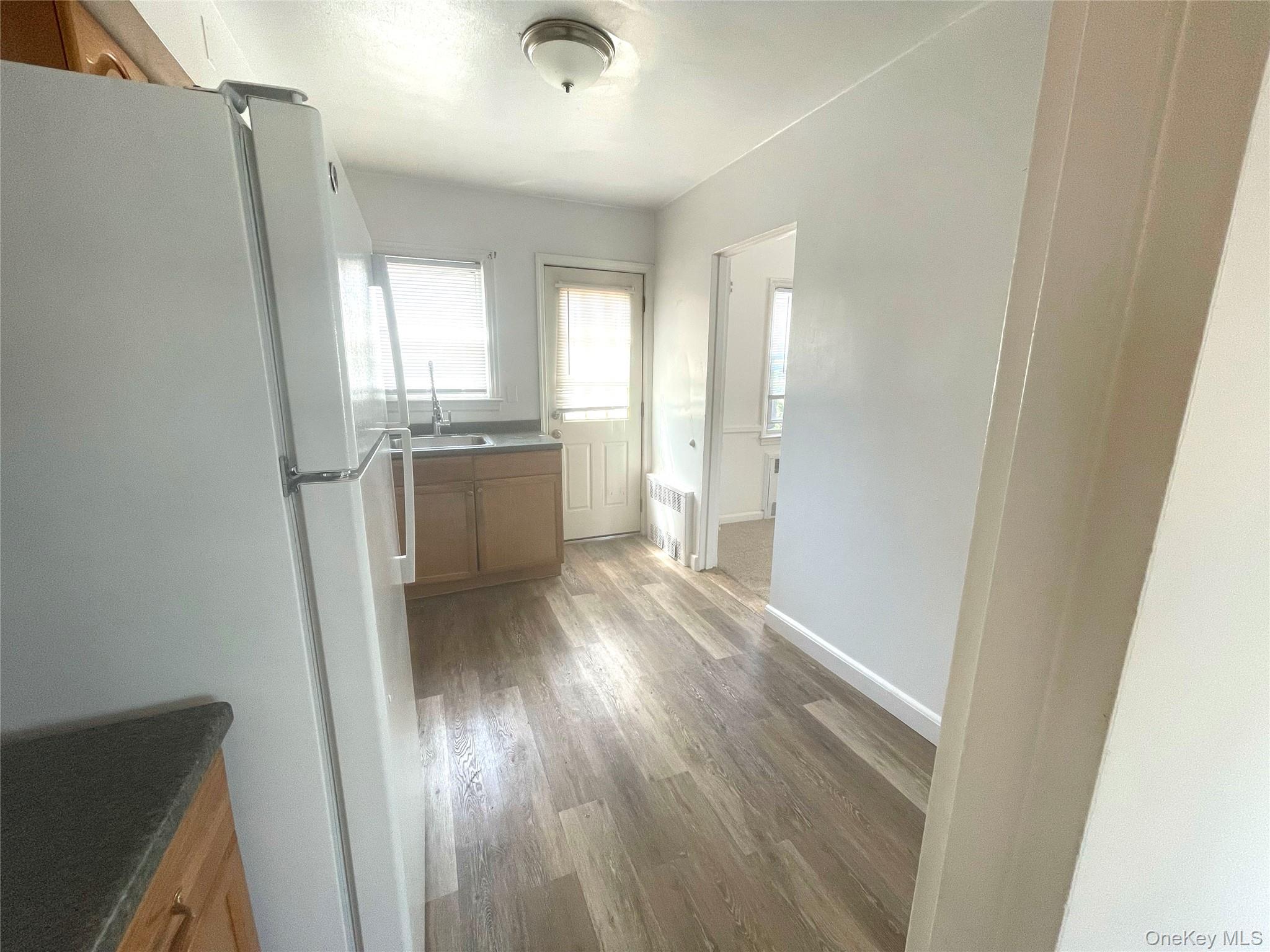 364 E Broadway Middle Property Photo 10