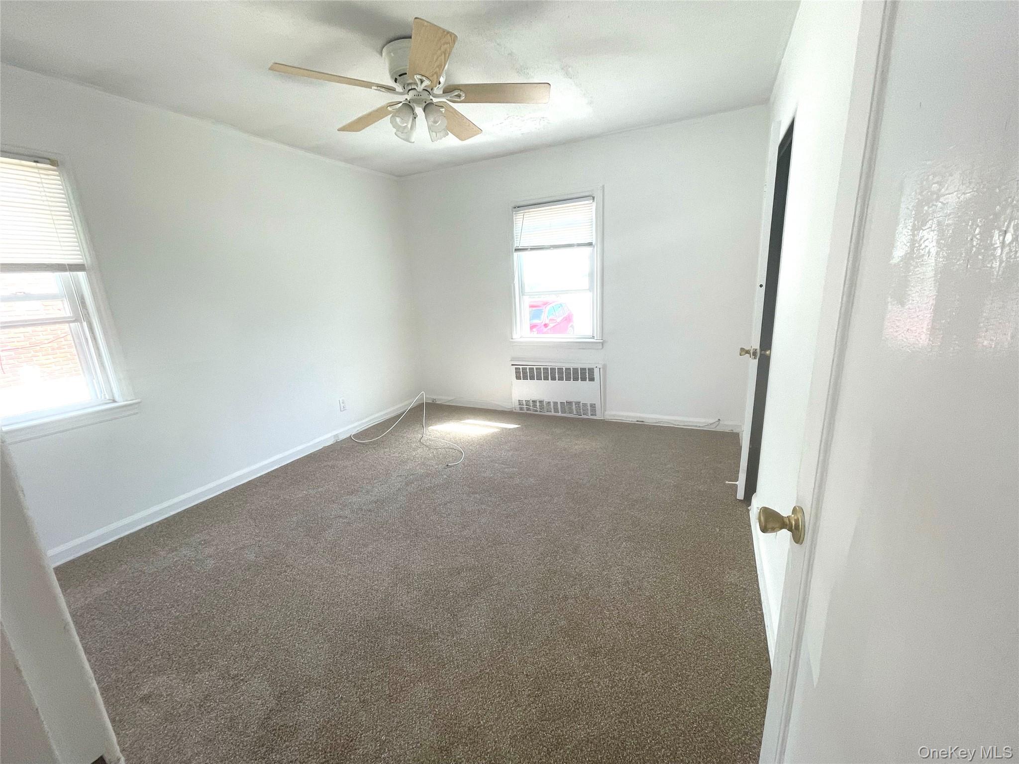364 E Broadway Middle Property Photo 12