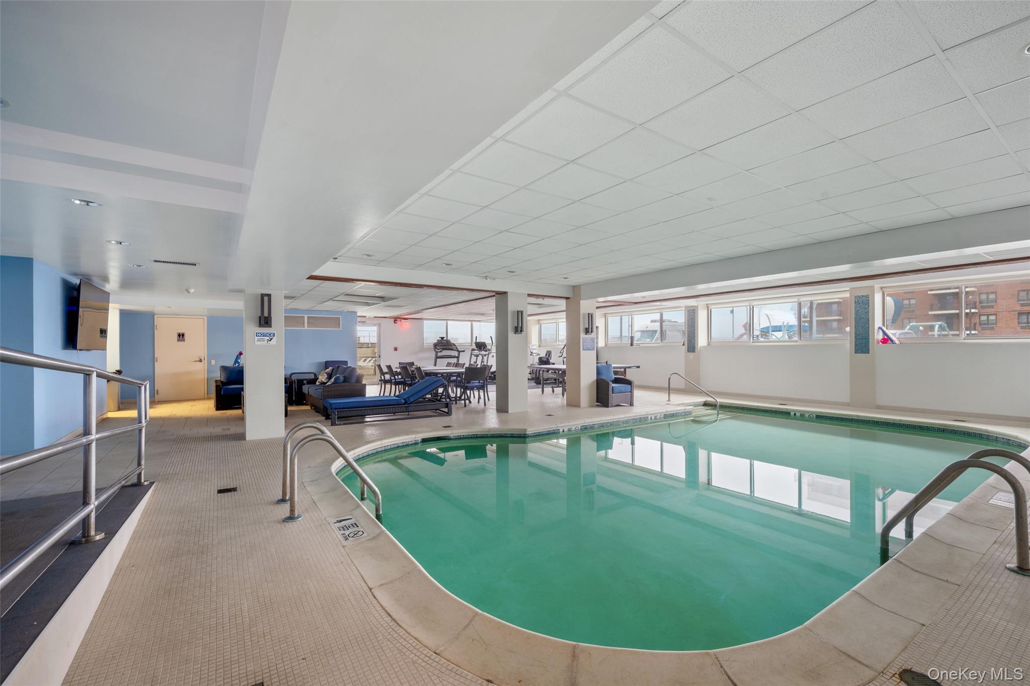 170 W Broadway 4i Property Photo 12
