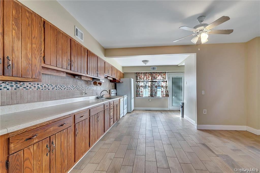 55 West Street Property Photo 10