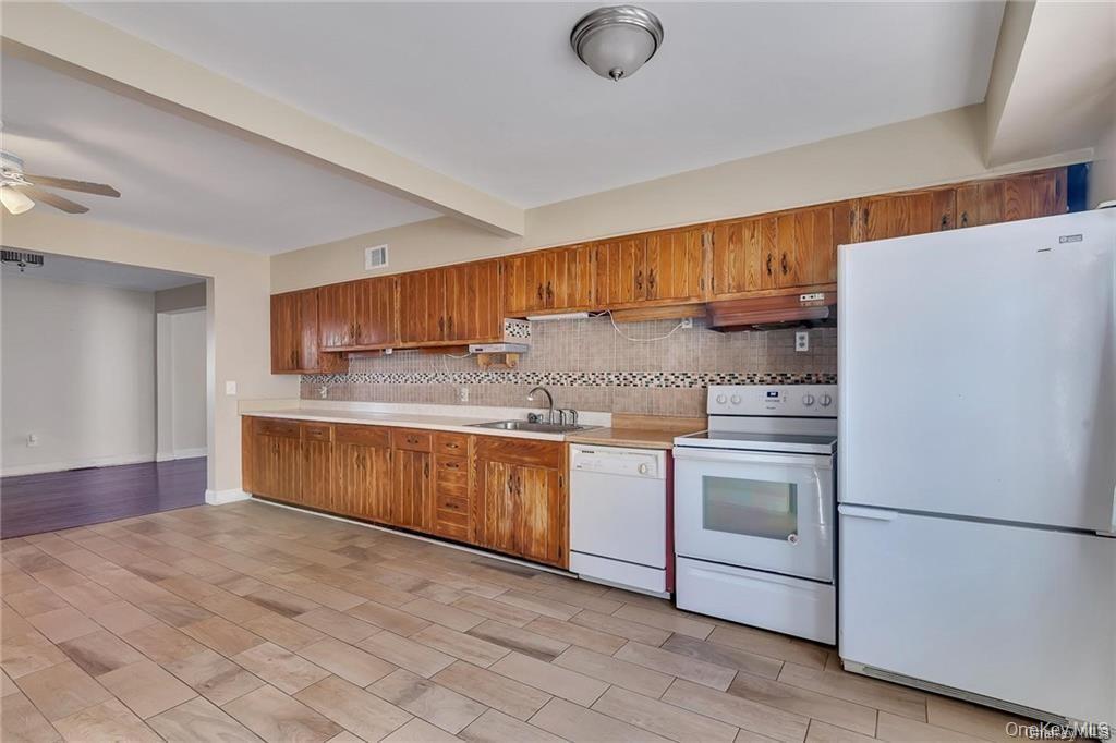 55 West Street Property Photo 14