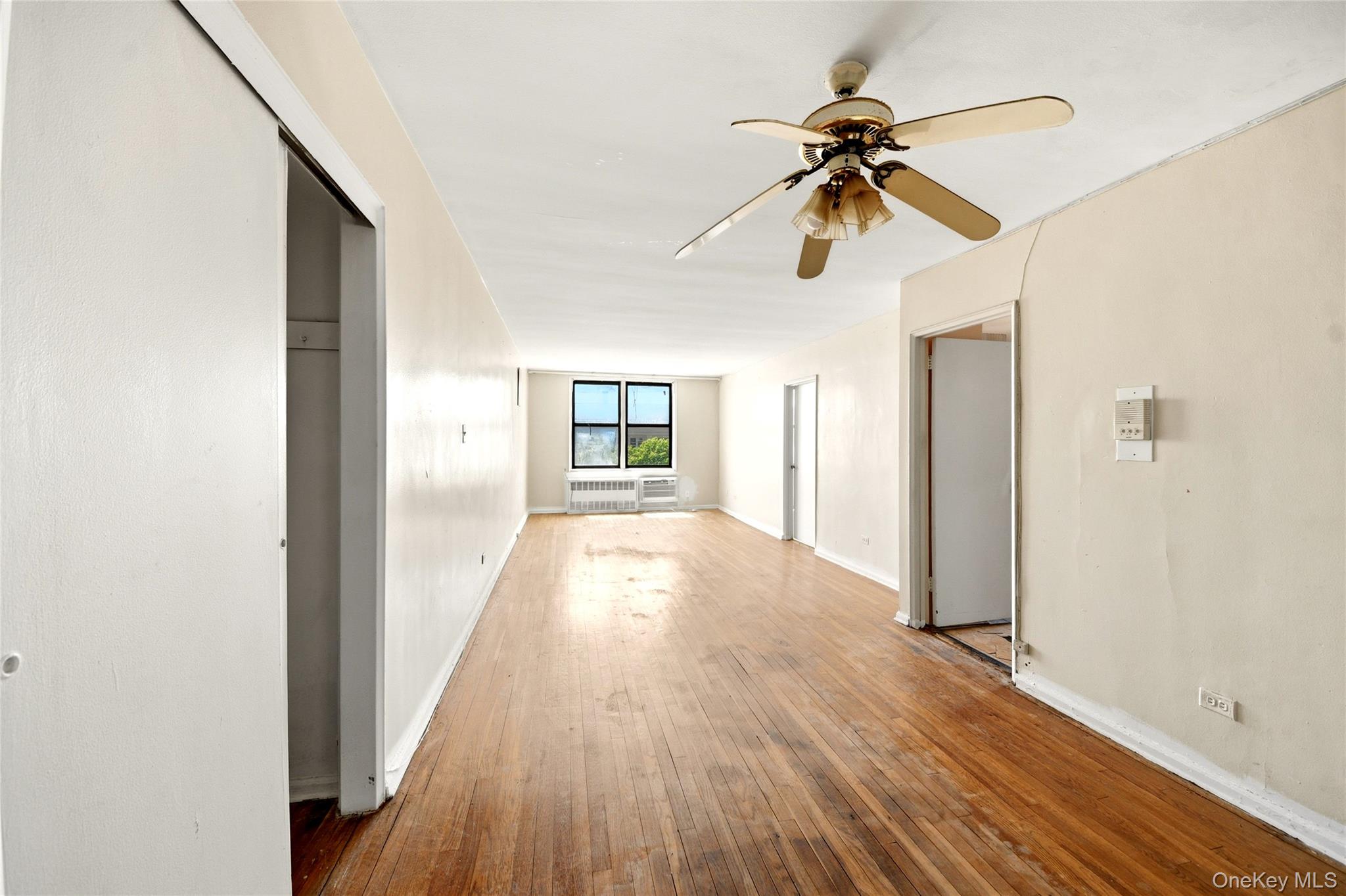 3531 Bronxwood 6k Property Photo 2