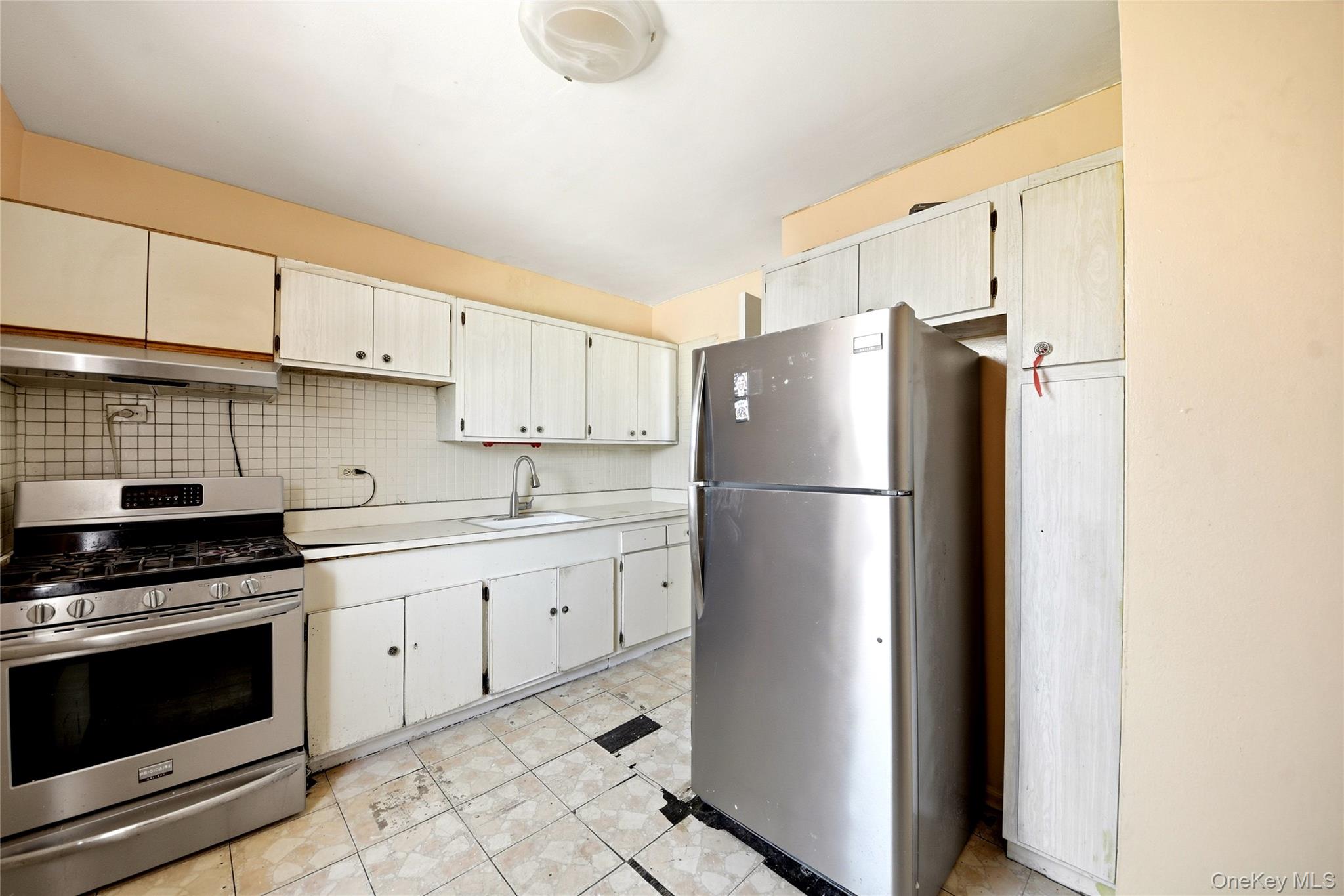 3531 Bronxwood 6k Property Photo 5