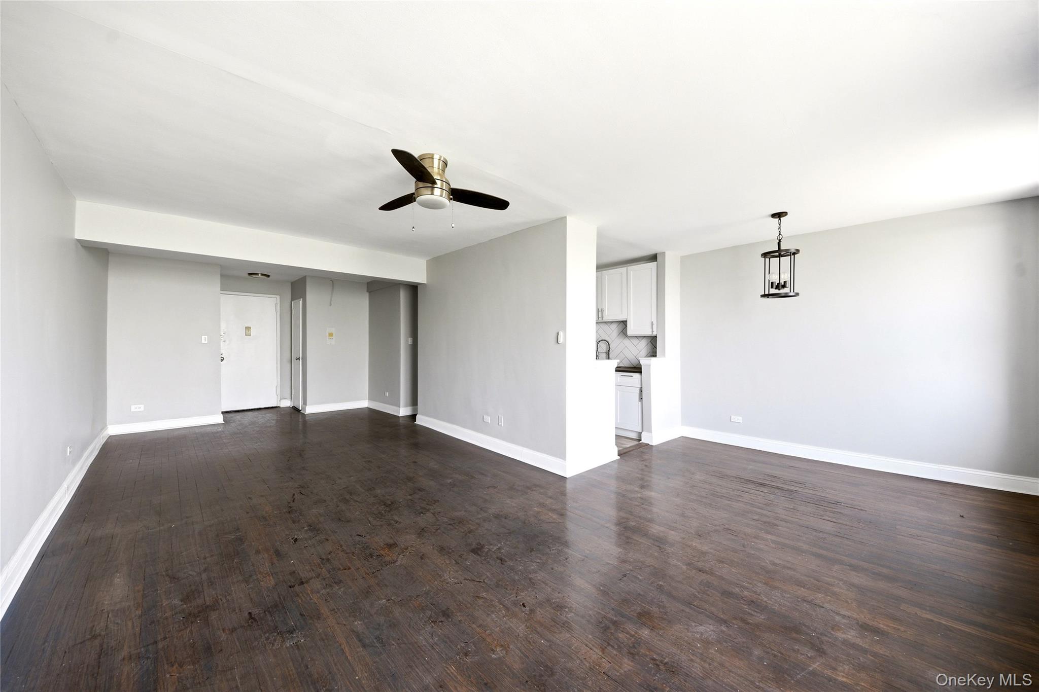 3531 Bronxwood 5f Property Photo 3