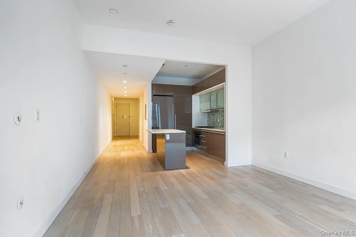 75 Wall Street 24d Property Photo 6